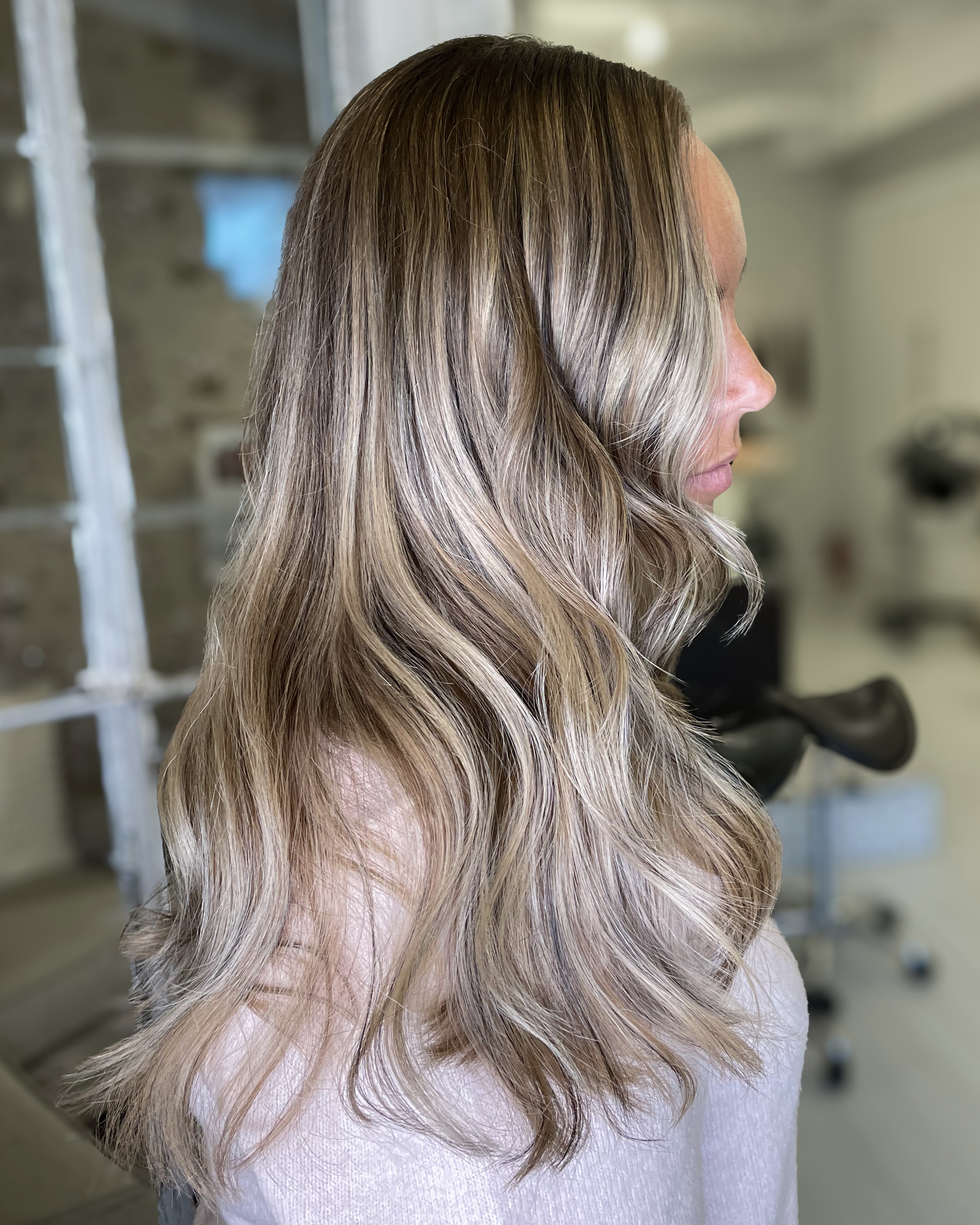 ✨🫶🏼 Crisp blonde hair with lowlights