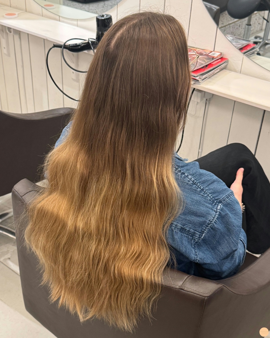 Krämig blond hårfärg