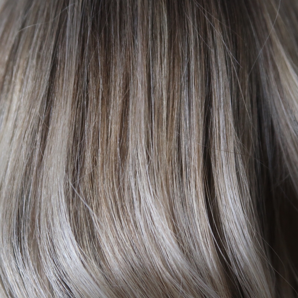Kall blond balayage