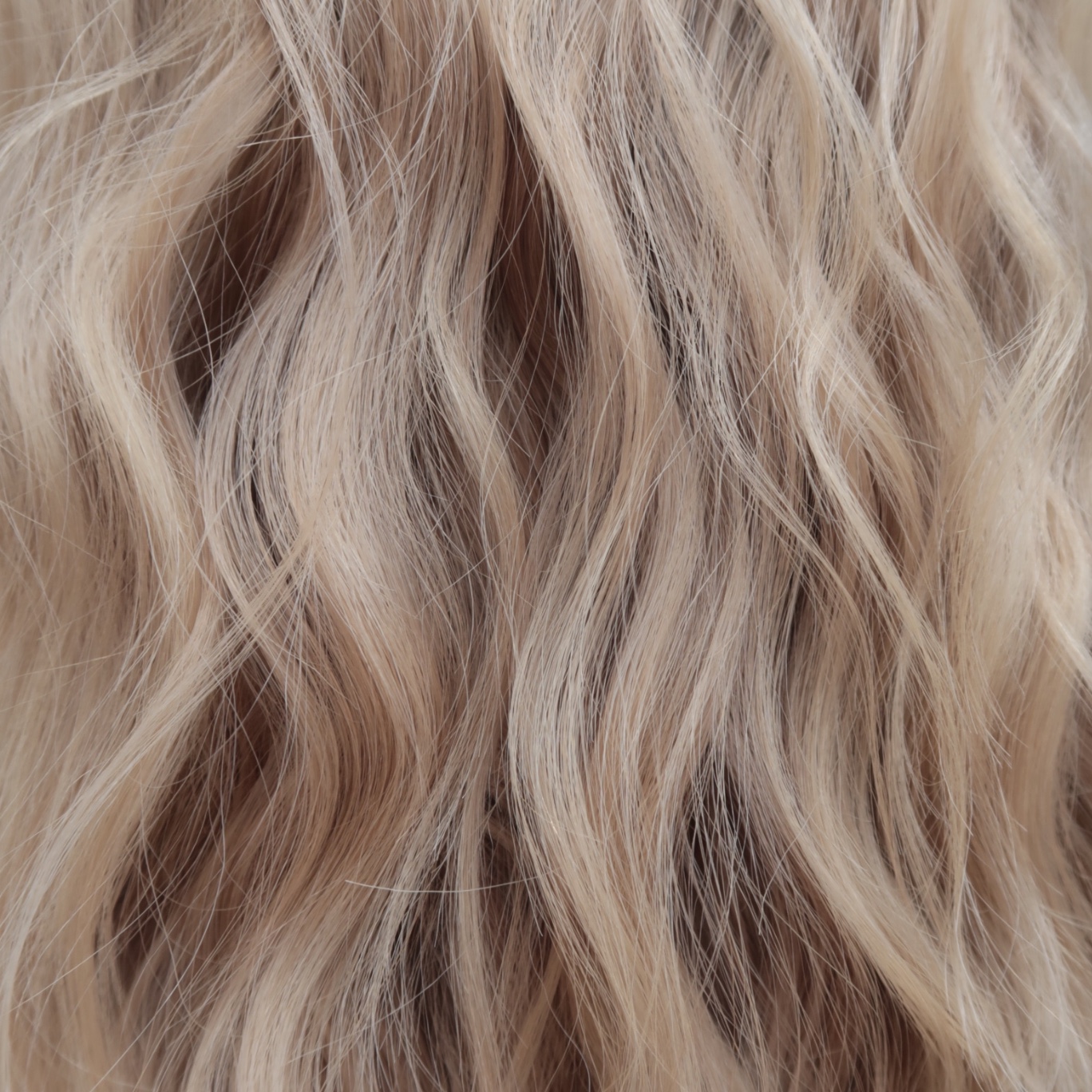 Krämig sand blond