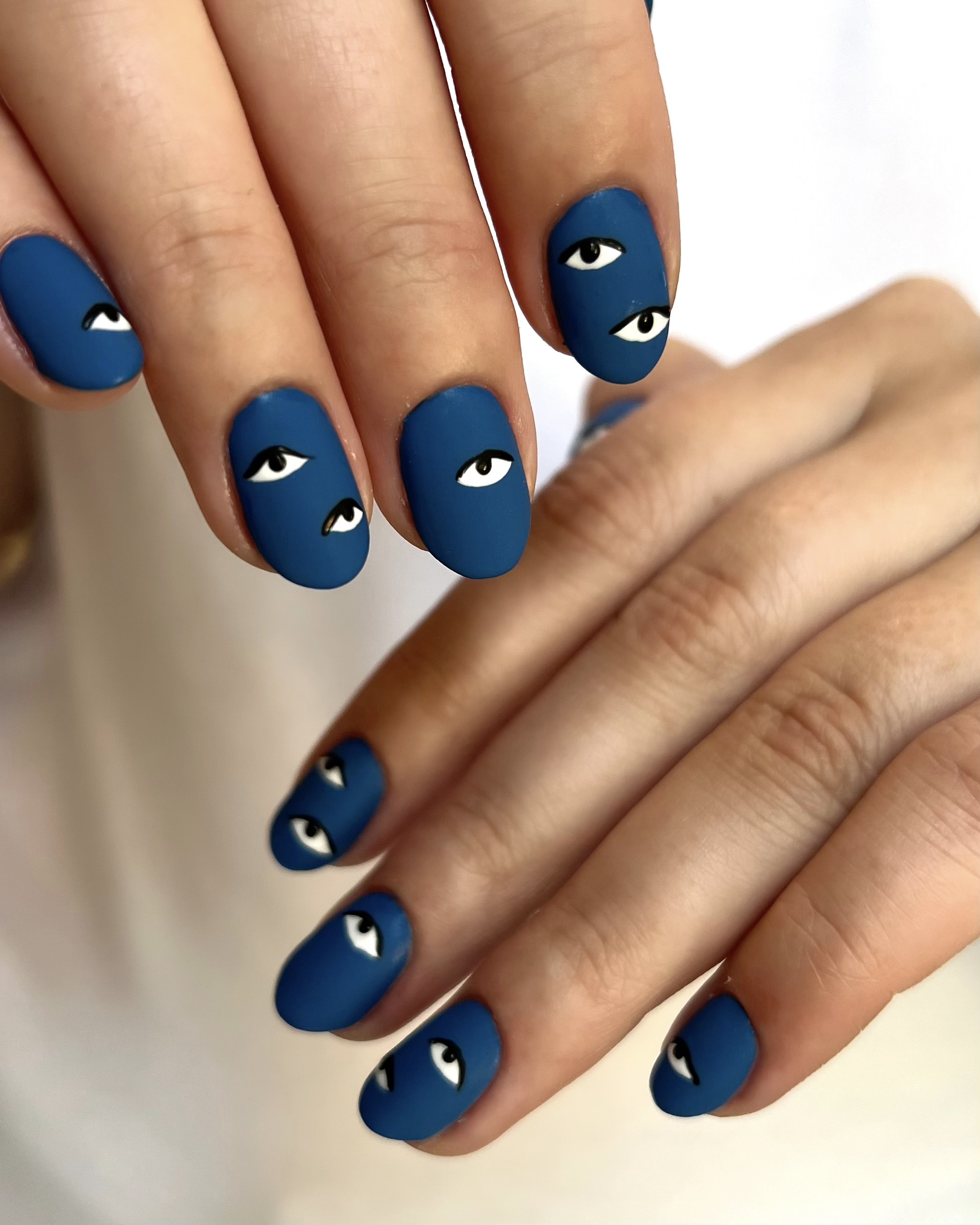 Ögon naglar💙👀