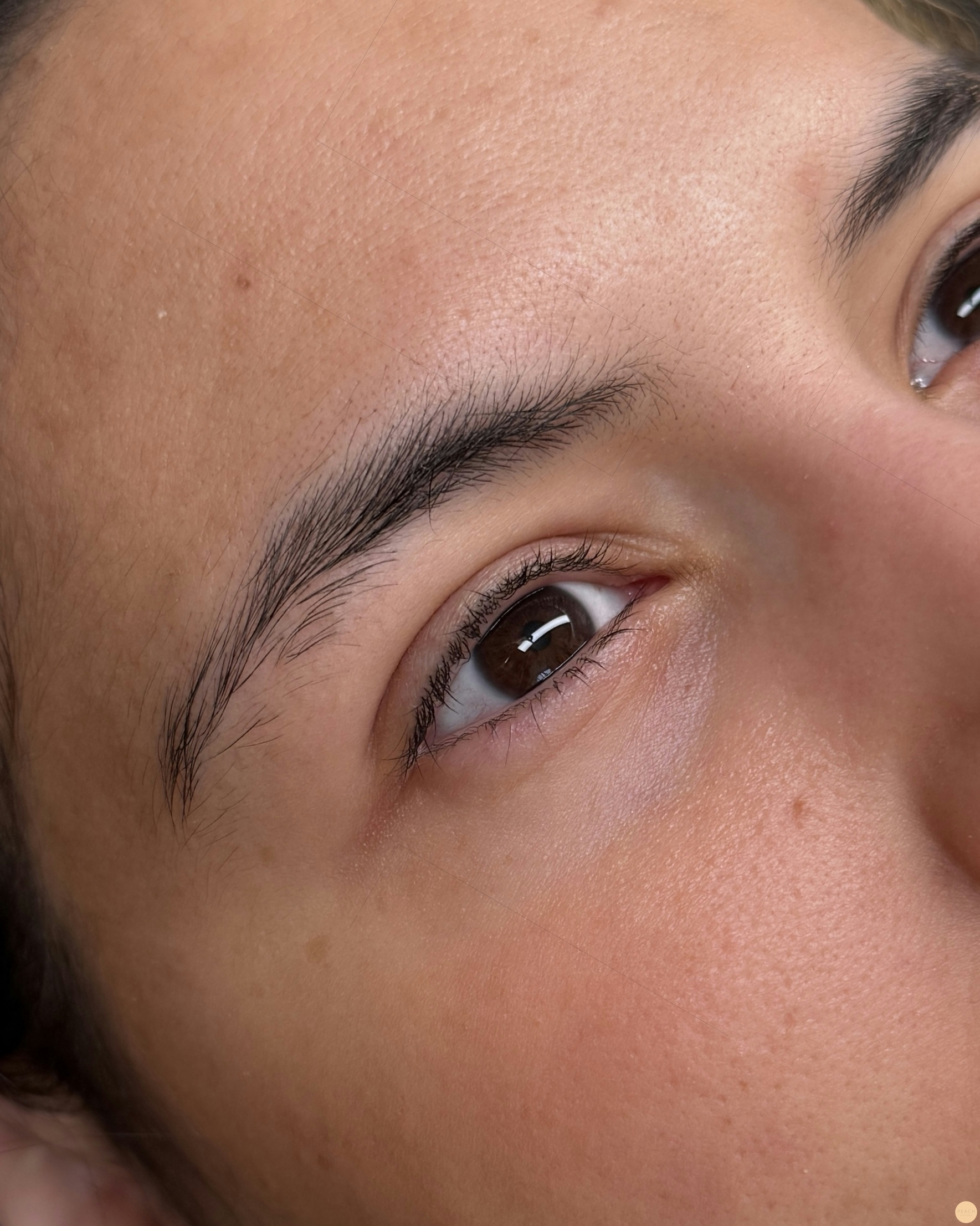 Yumi lashlift & browlift