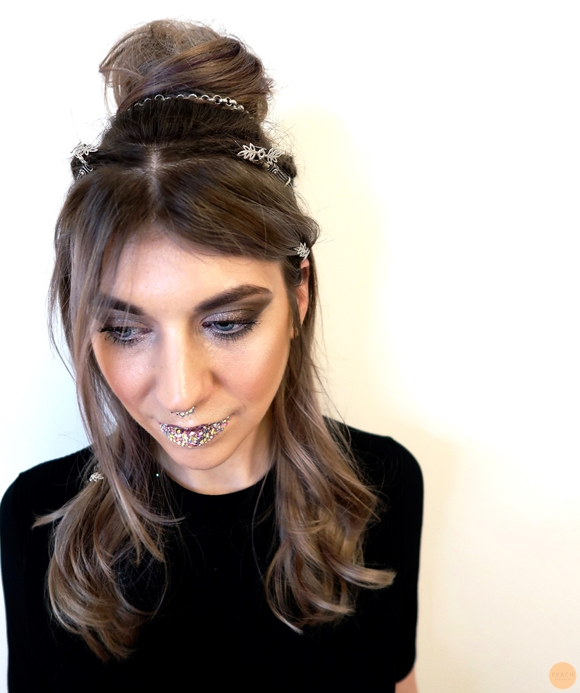 Half-up hair with bun and braids and everything 😍 (Halvuppsatt ball frisyr)