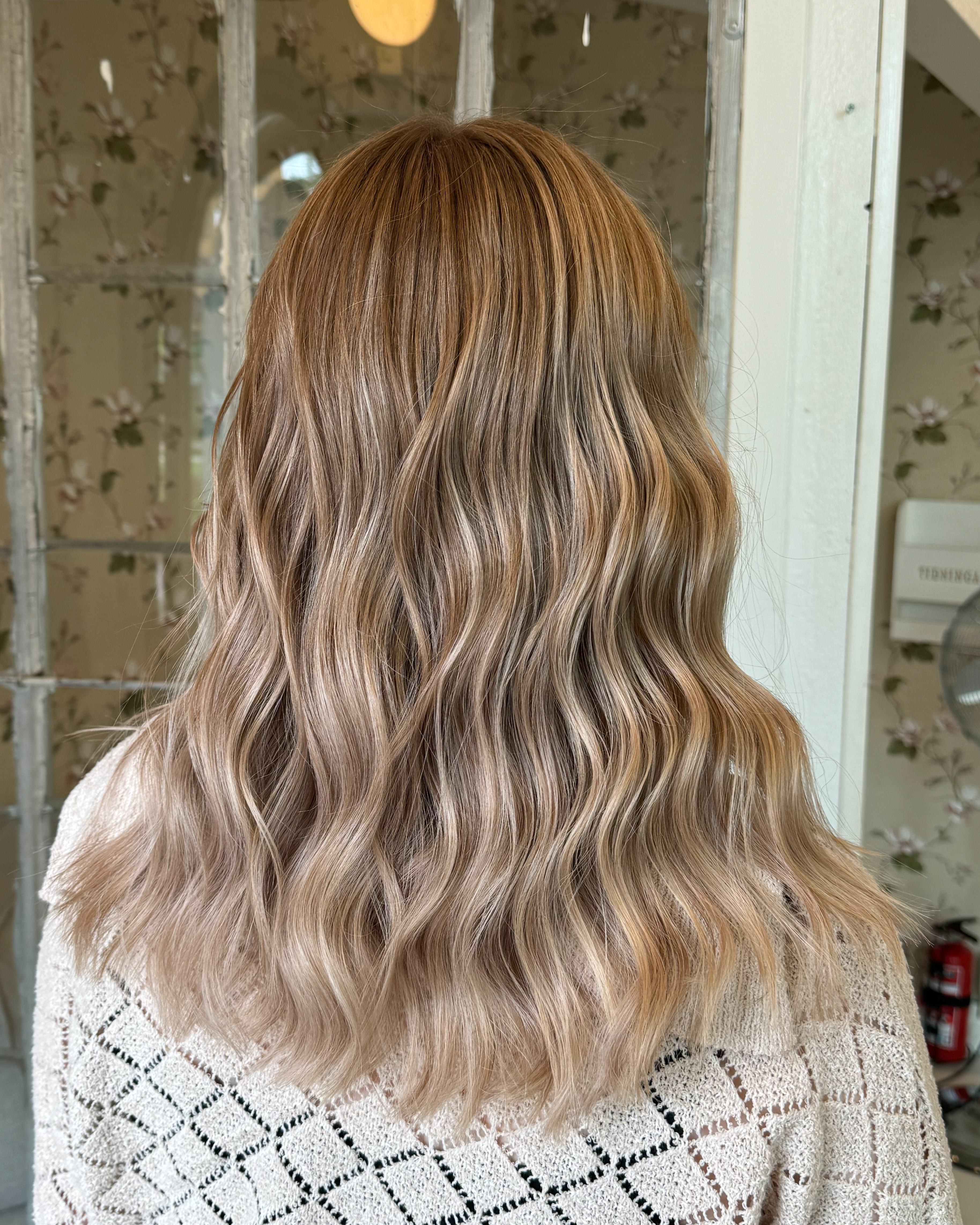 Lowlights i blont hår