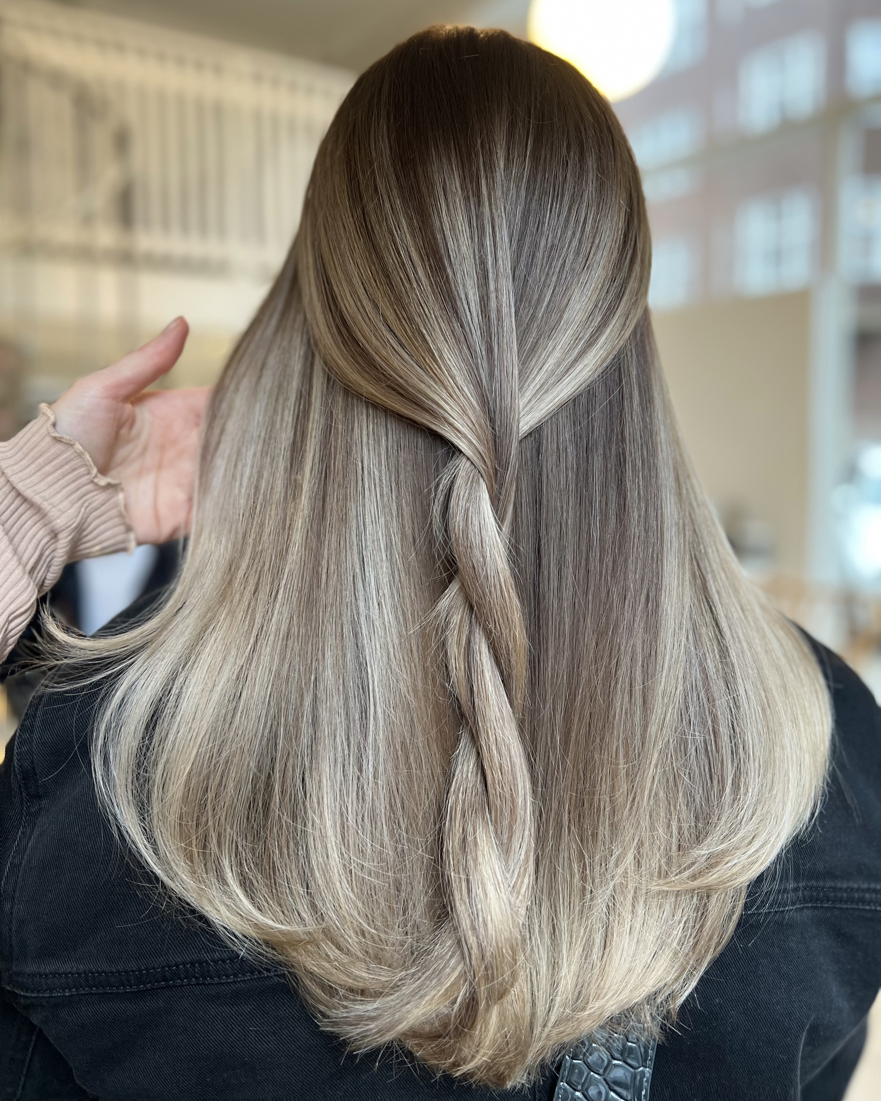 Soft balayage blond