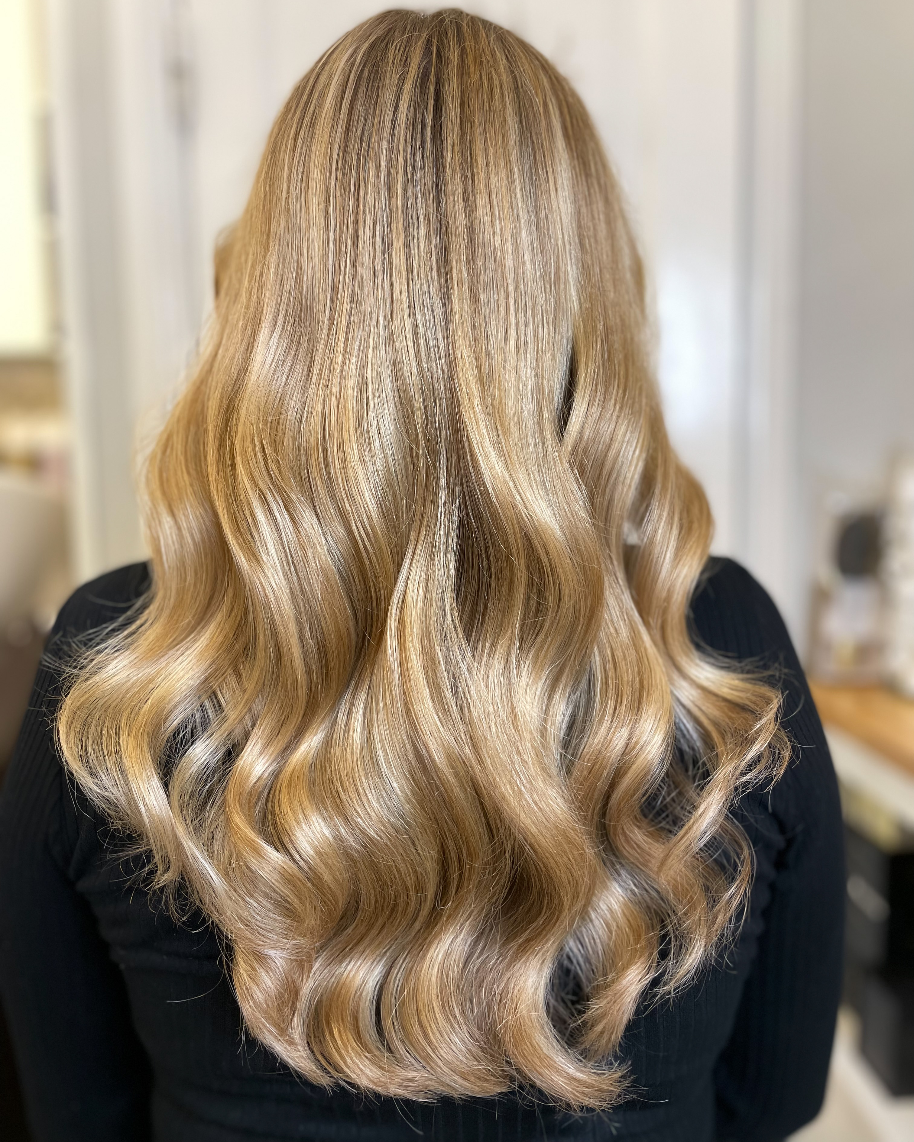 Glossing blonde hair