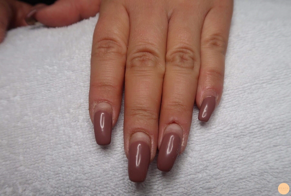 Den perfekta nudefärgen på naglar