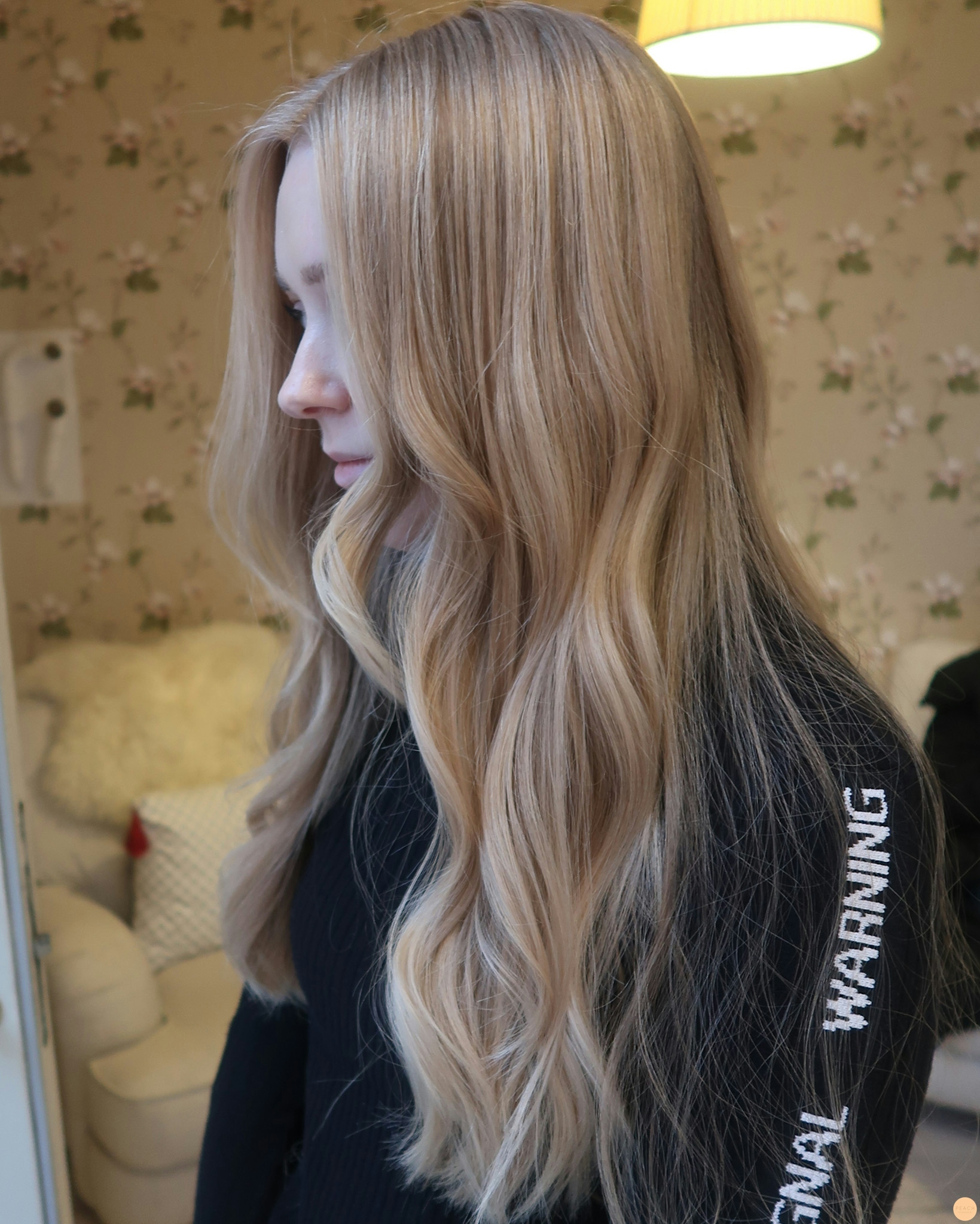 Sval beige blond balayage