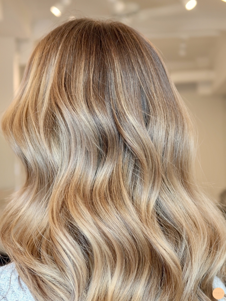 Balayage på mörkt hår