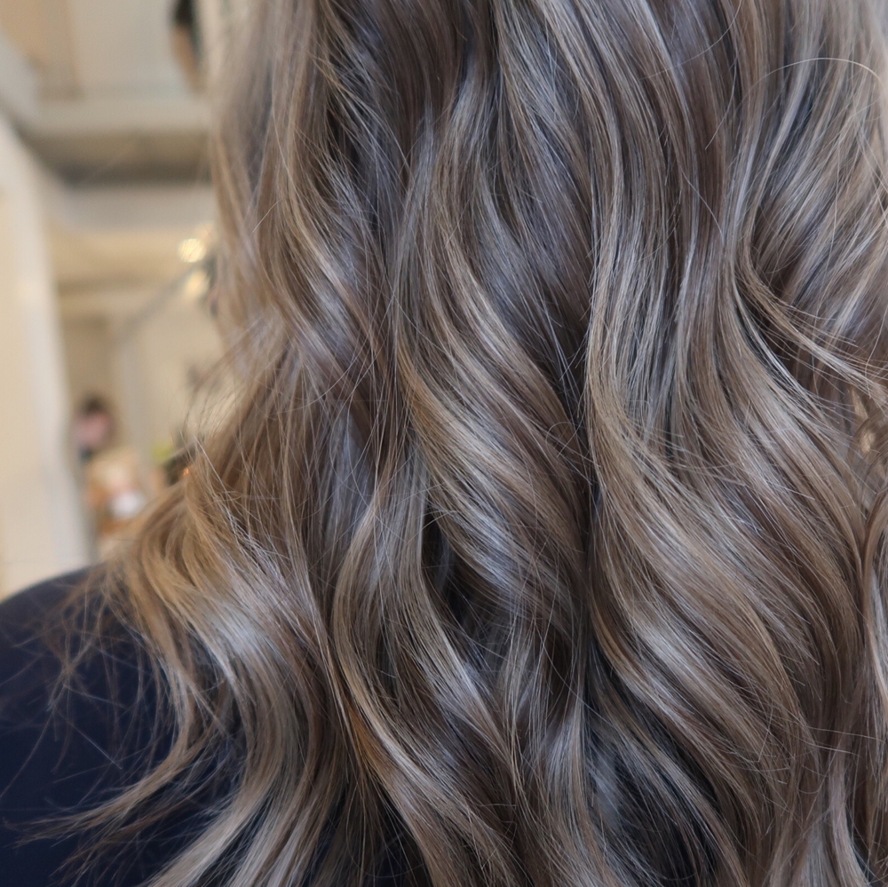 Beige caramel hair color