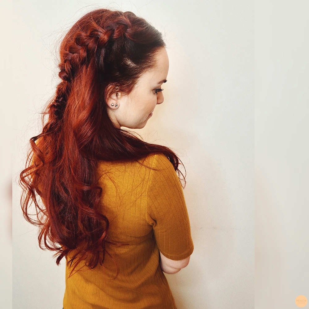 Bohemisk halvuppsättning med fläta