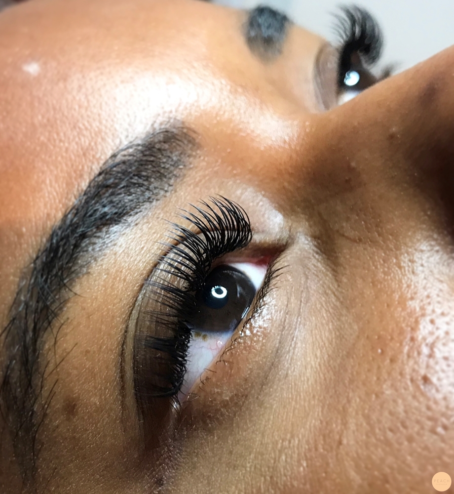 Jag är tillbaka, yumilashlift, naglar, spraytan.