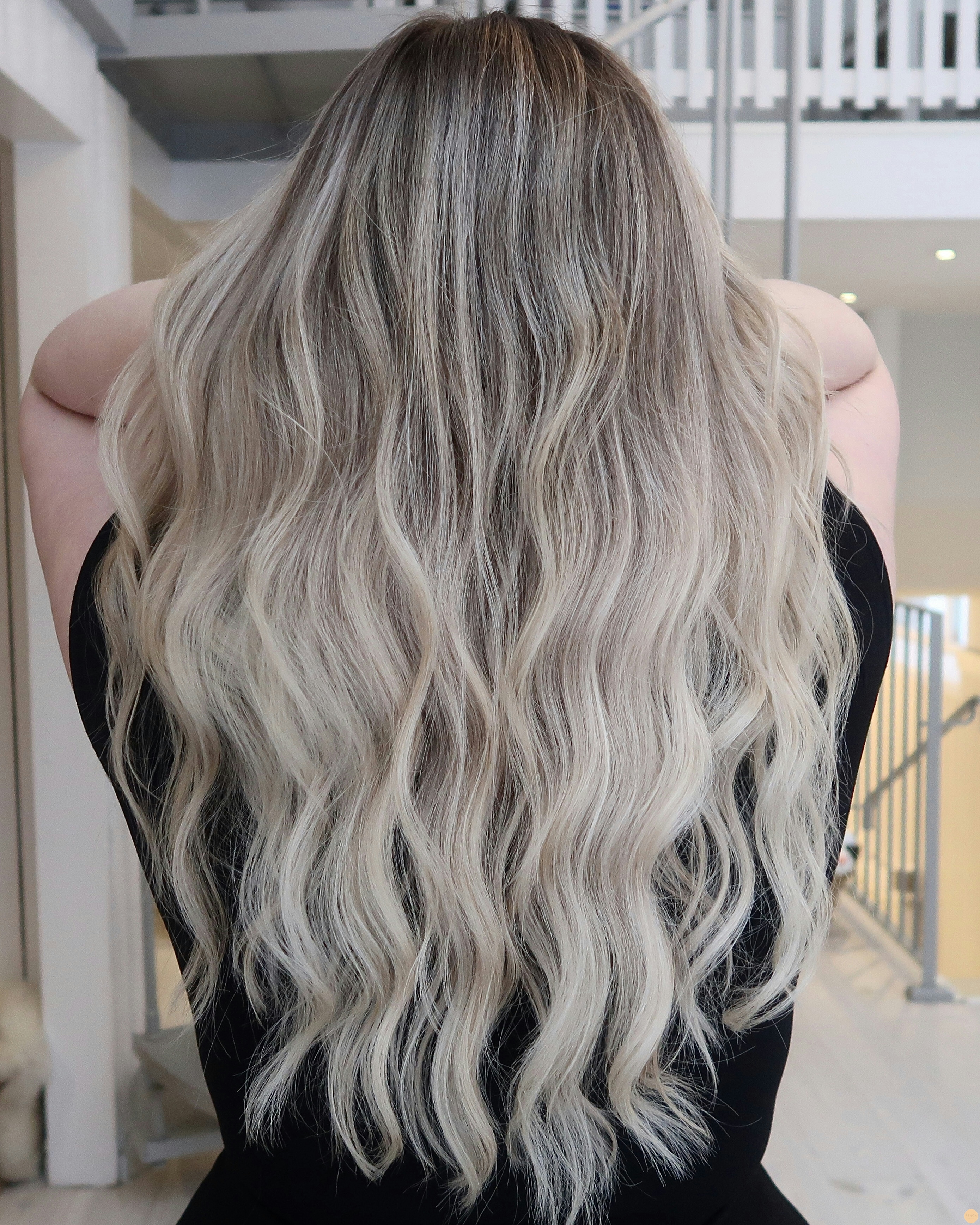 Balayage Blond lowlights