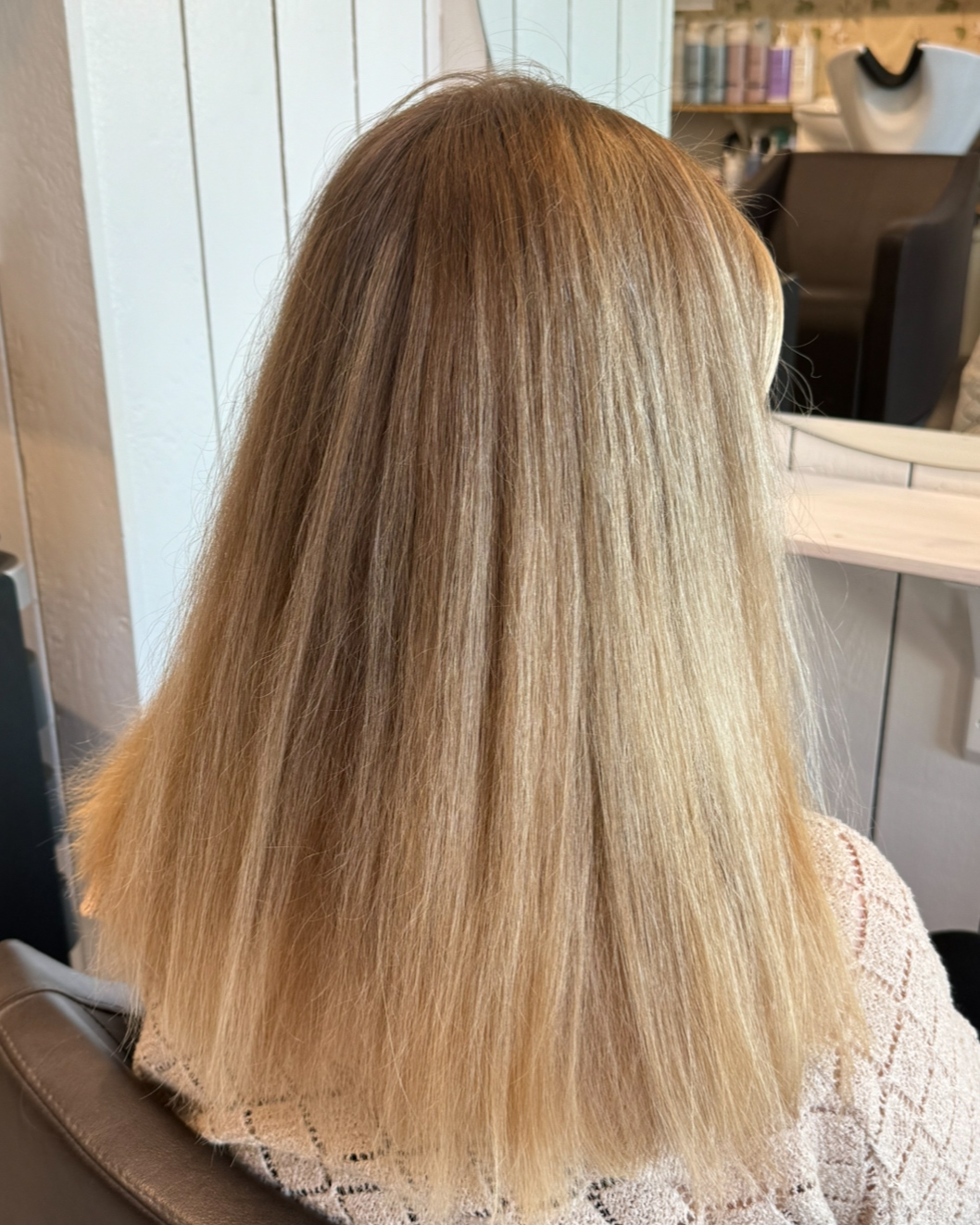 Lowlights i blont hår