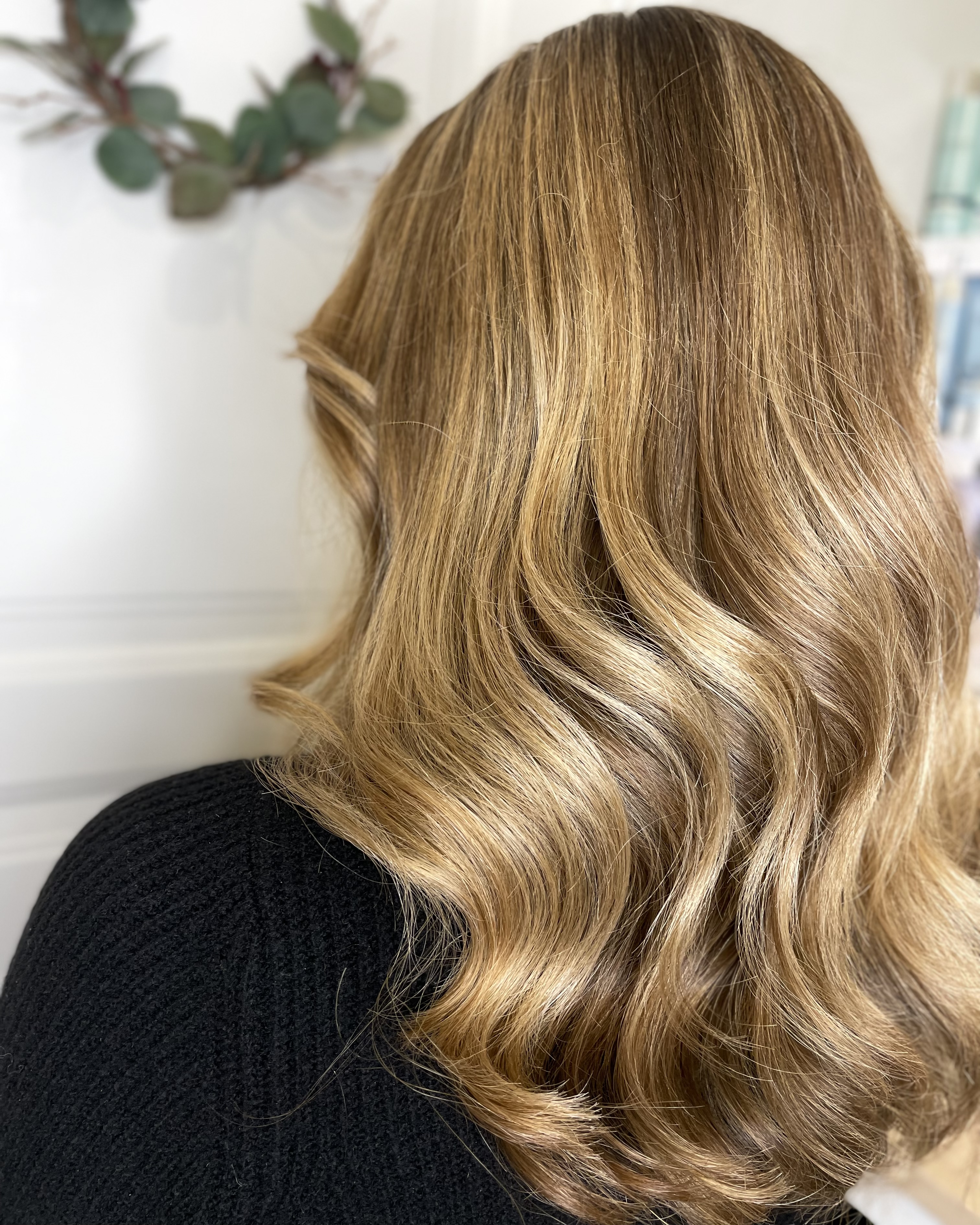 Guldbeige hårfärg 🫶🏼✨