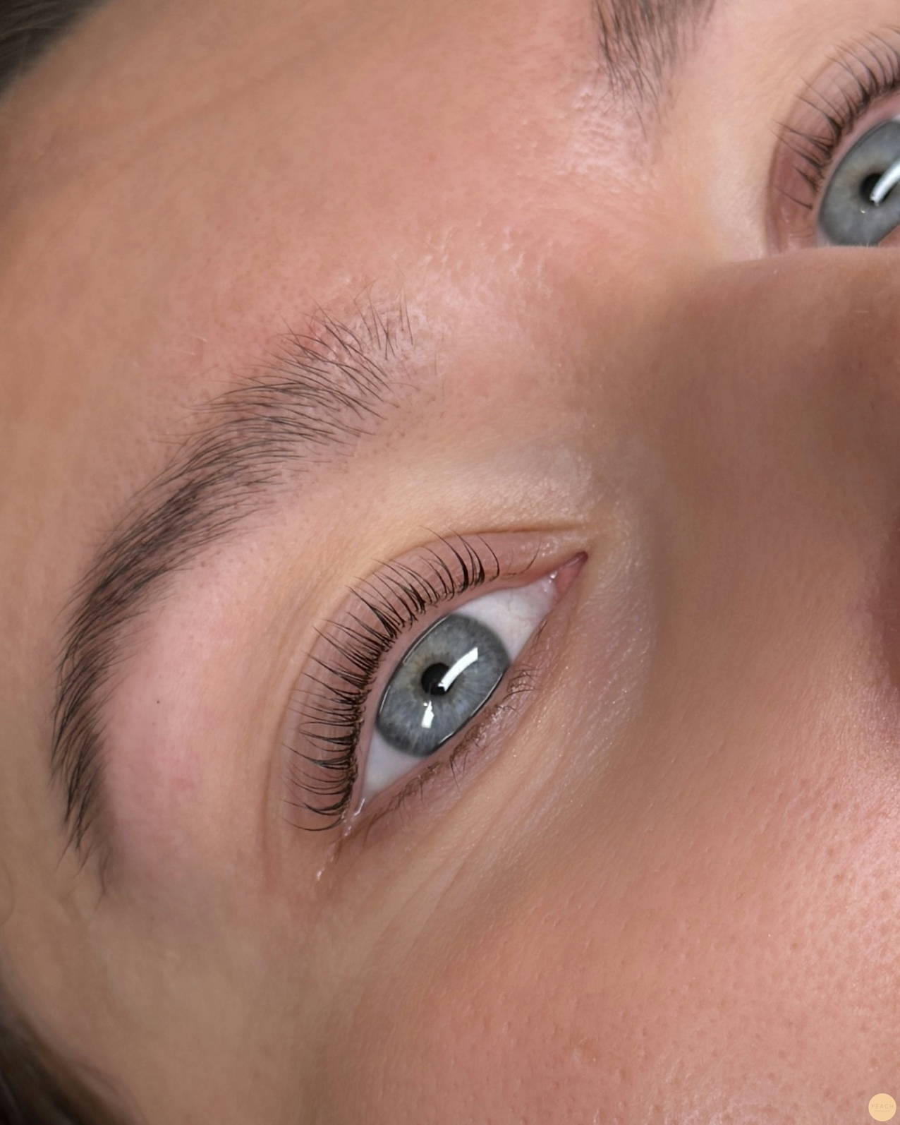 Lashlift och brynfärgning