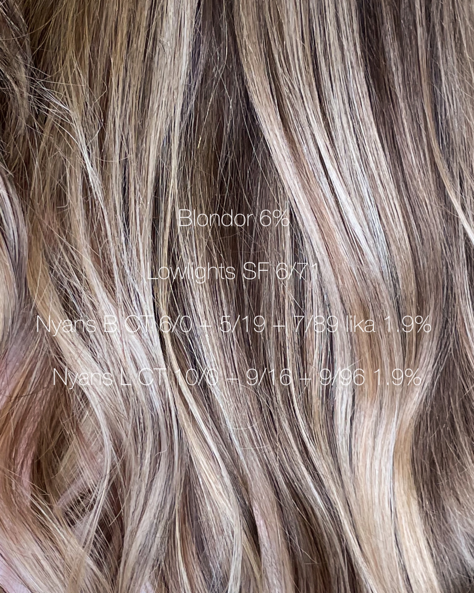 ✨🫶🏼 Crisp blonde hair with lowlights