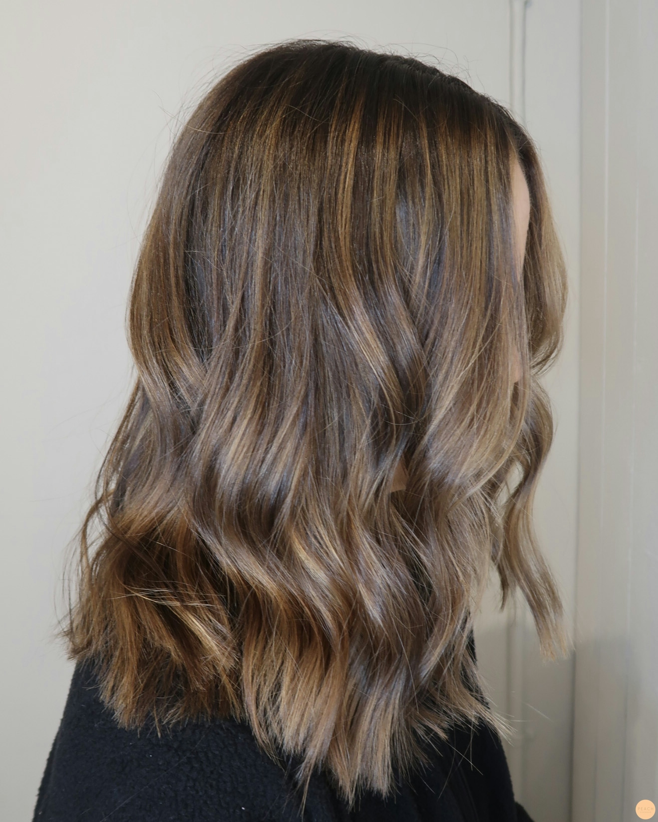 Bronde hårfärg med slingor