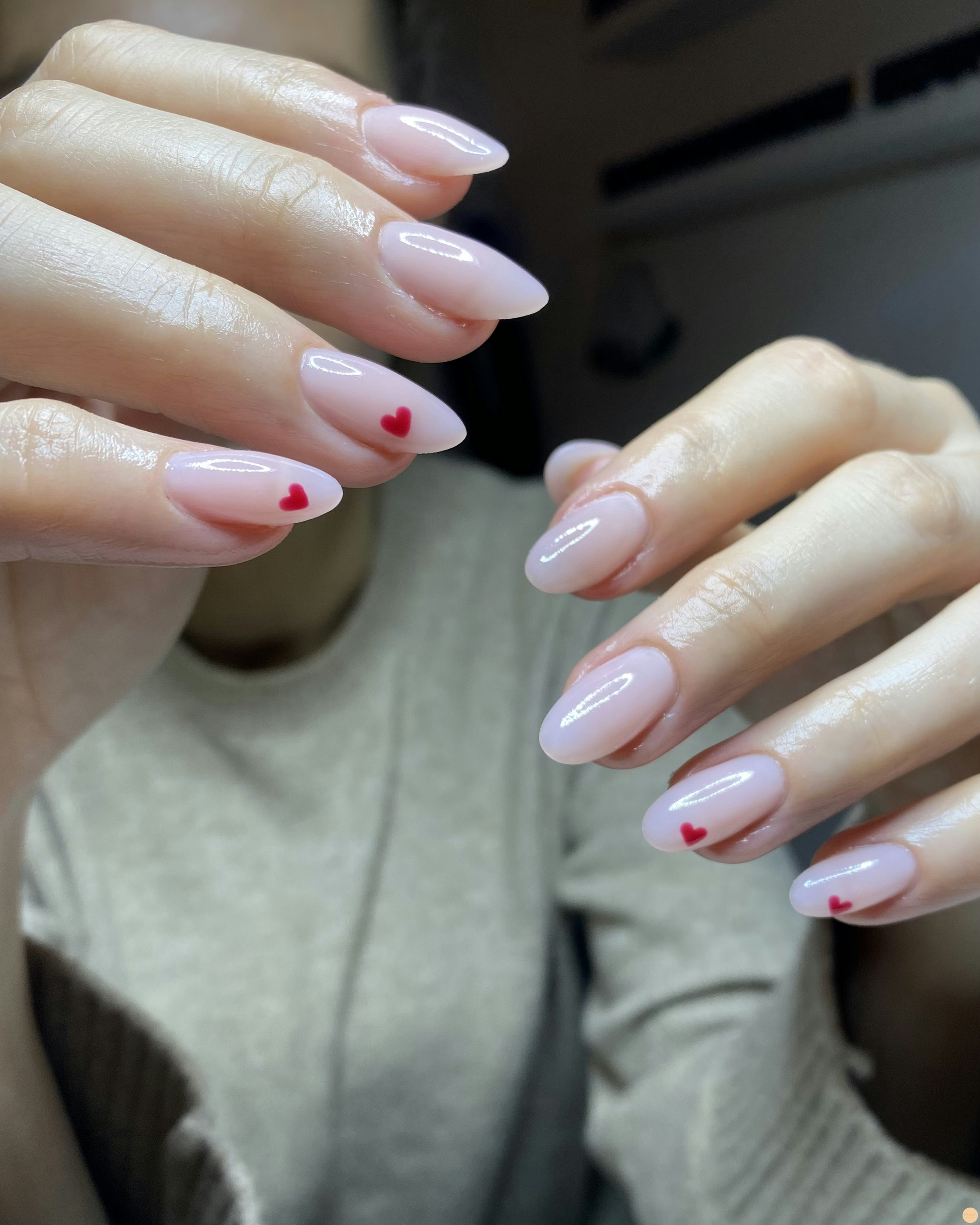 HJÄRTAN PÅ NAGLARNA