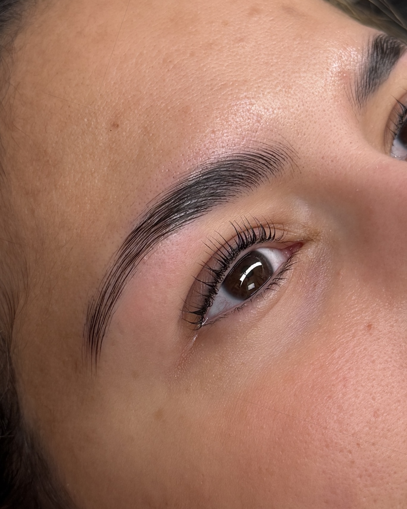 Yumi lashlift & browlift