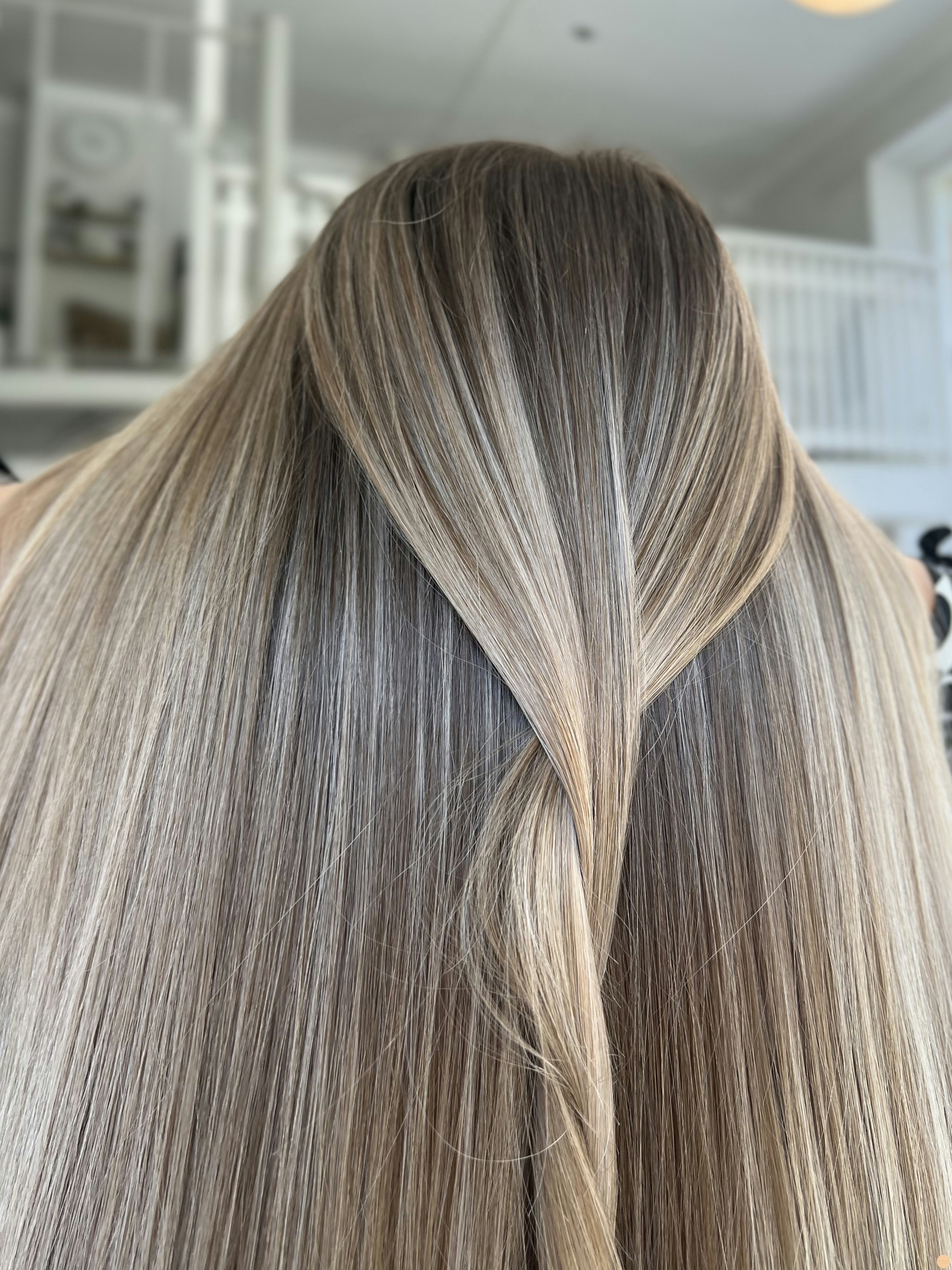 Beige ljus balayage blond