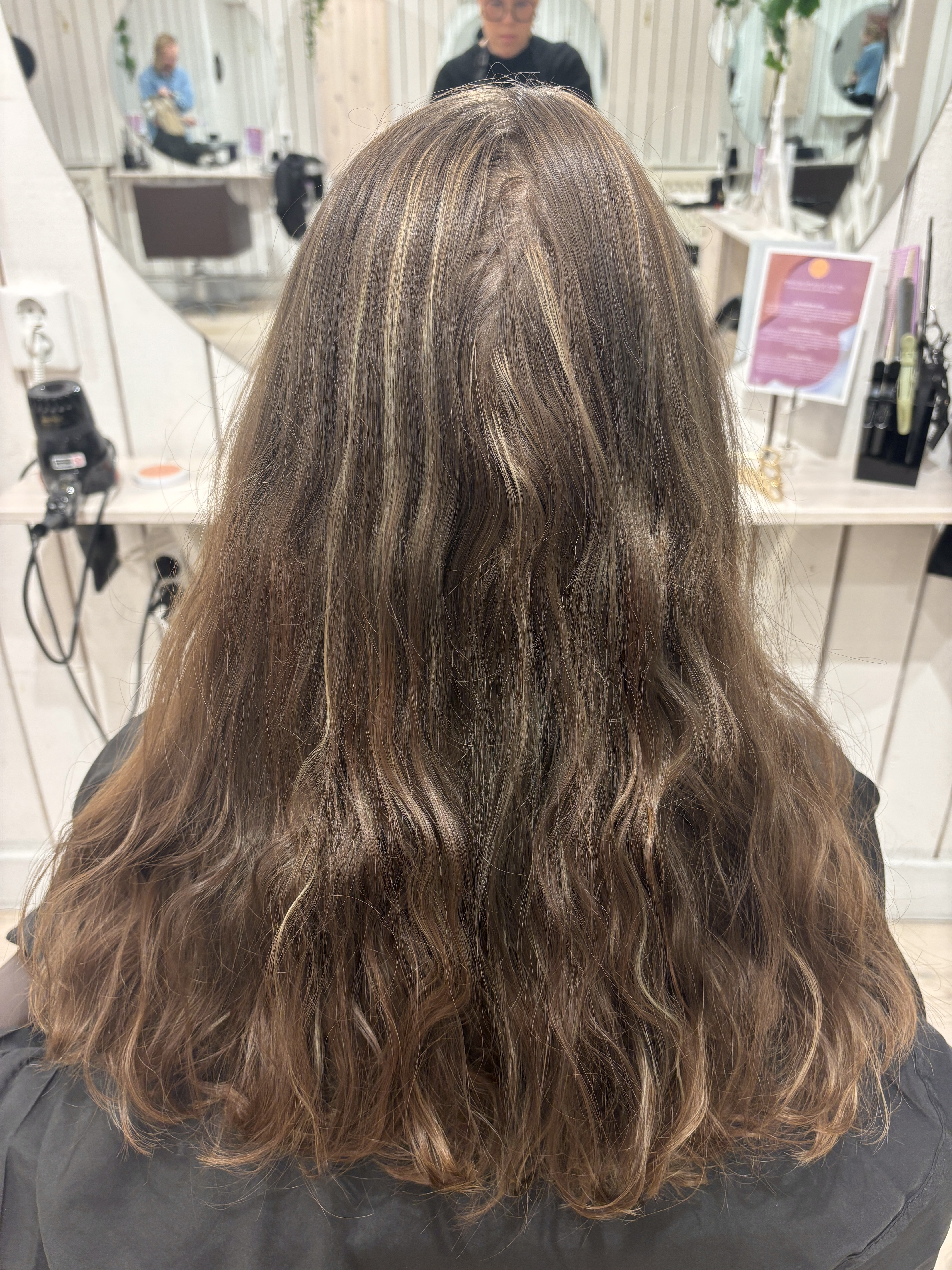 Glansig brun röd hårfärg