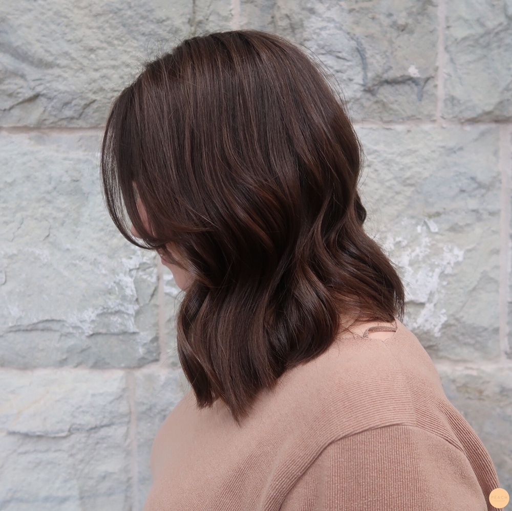 Från långt torrt hår till en lob med gardinlugg