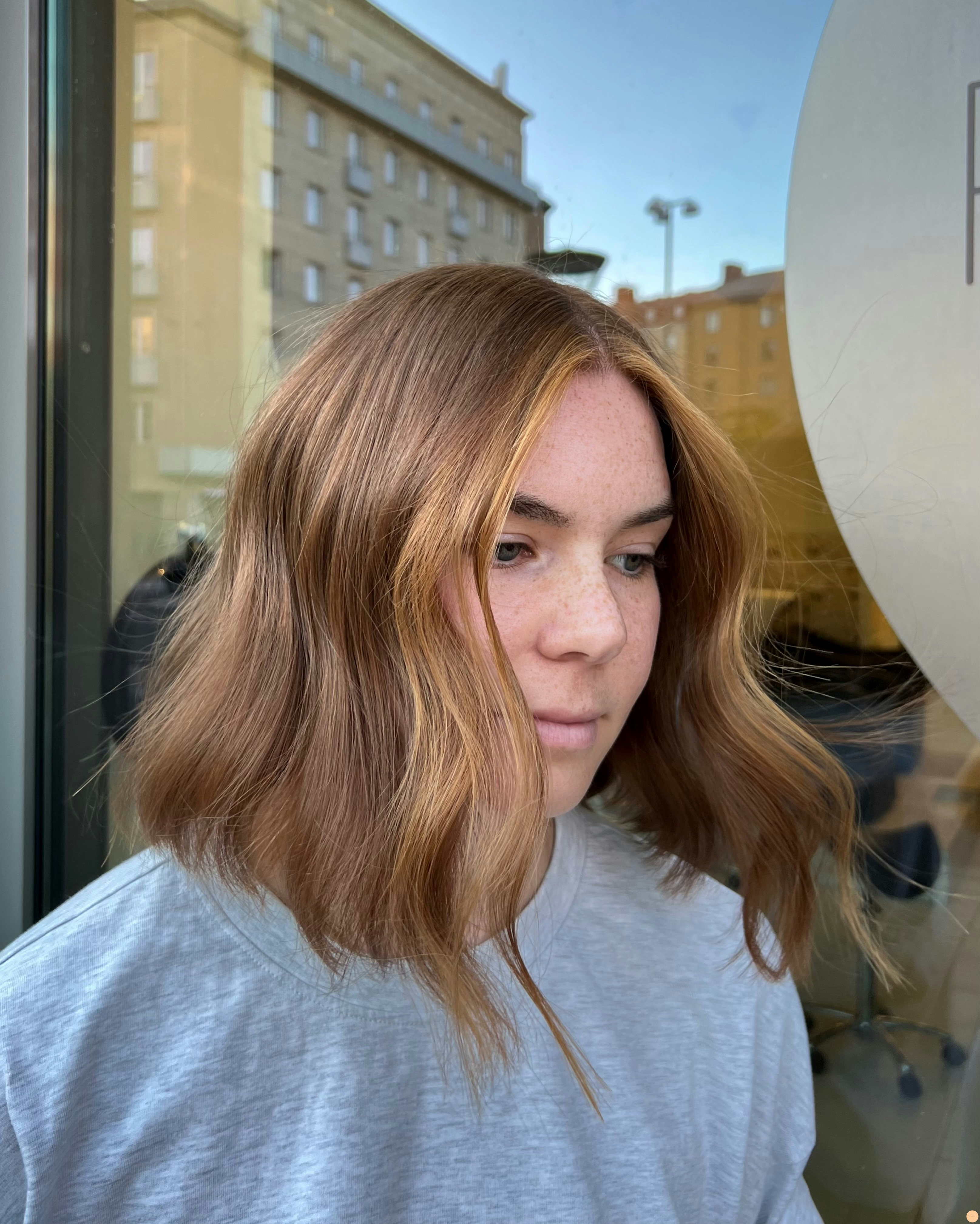 Golden moneypiece on red hair⚡️💛