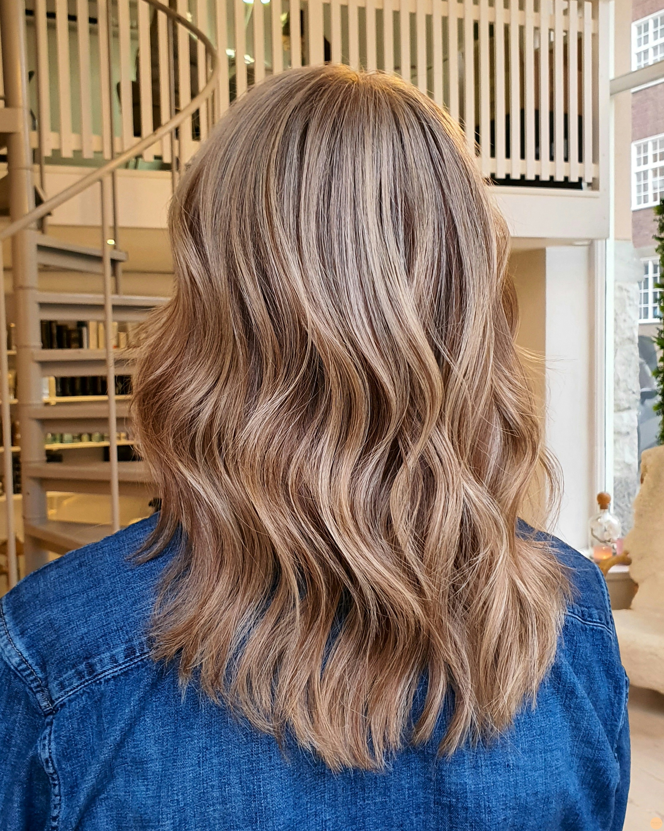 Latte blonde hair color