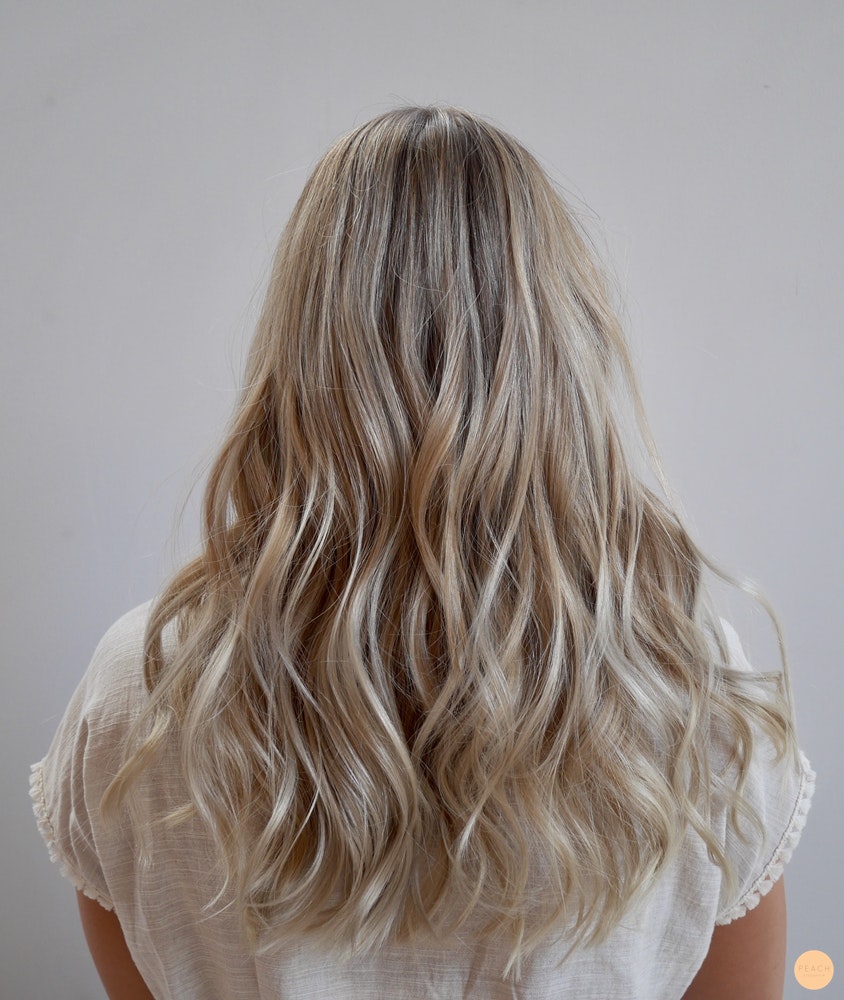 Kall blond balayage