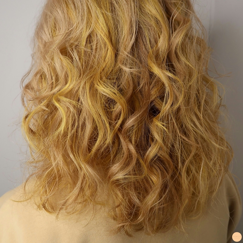 Slingor i olika varma färger