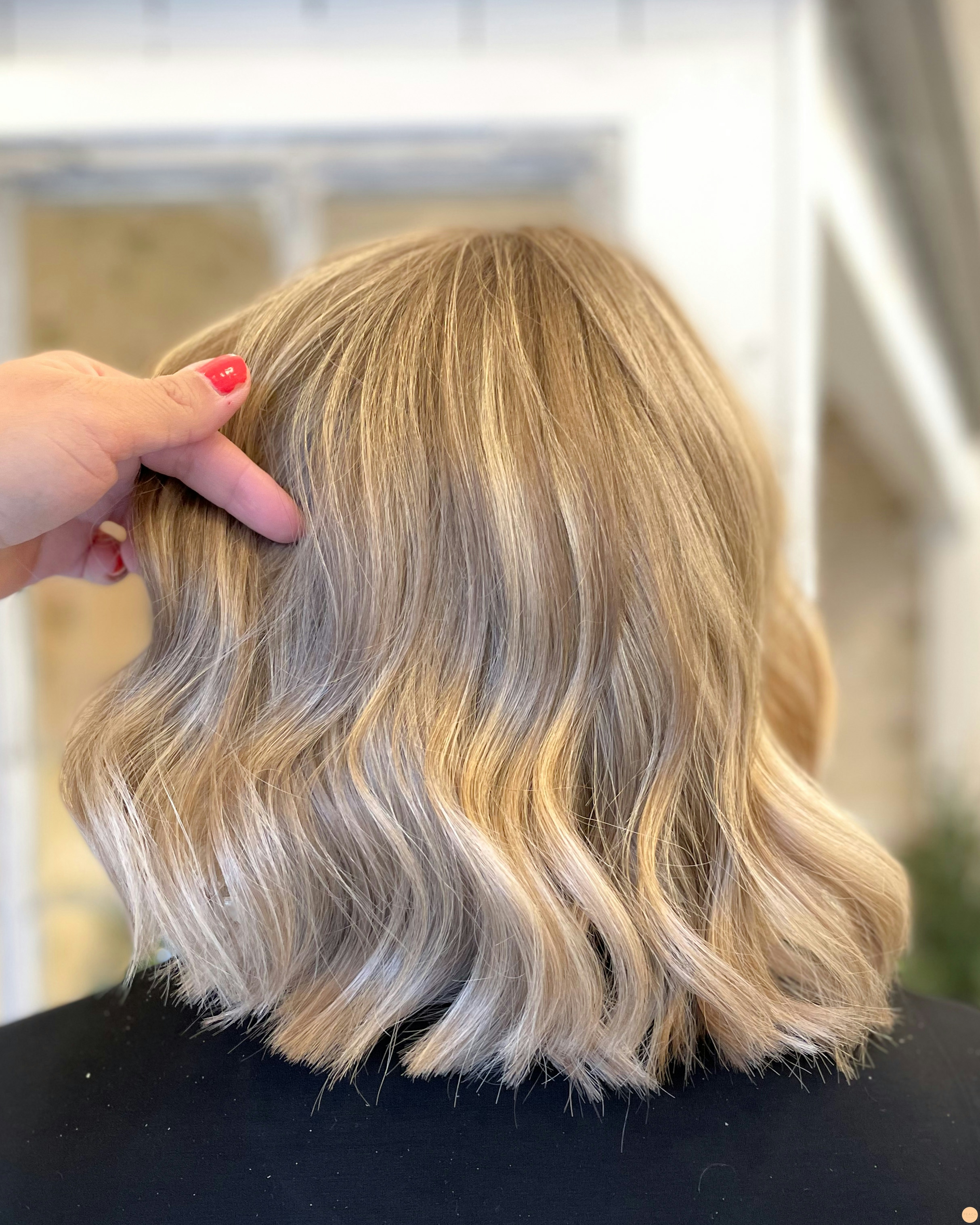 Krämig balayage blond