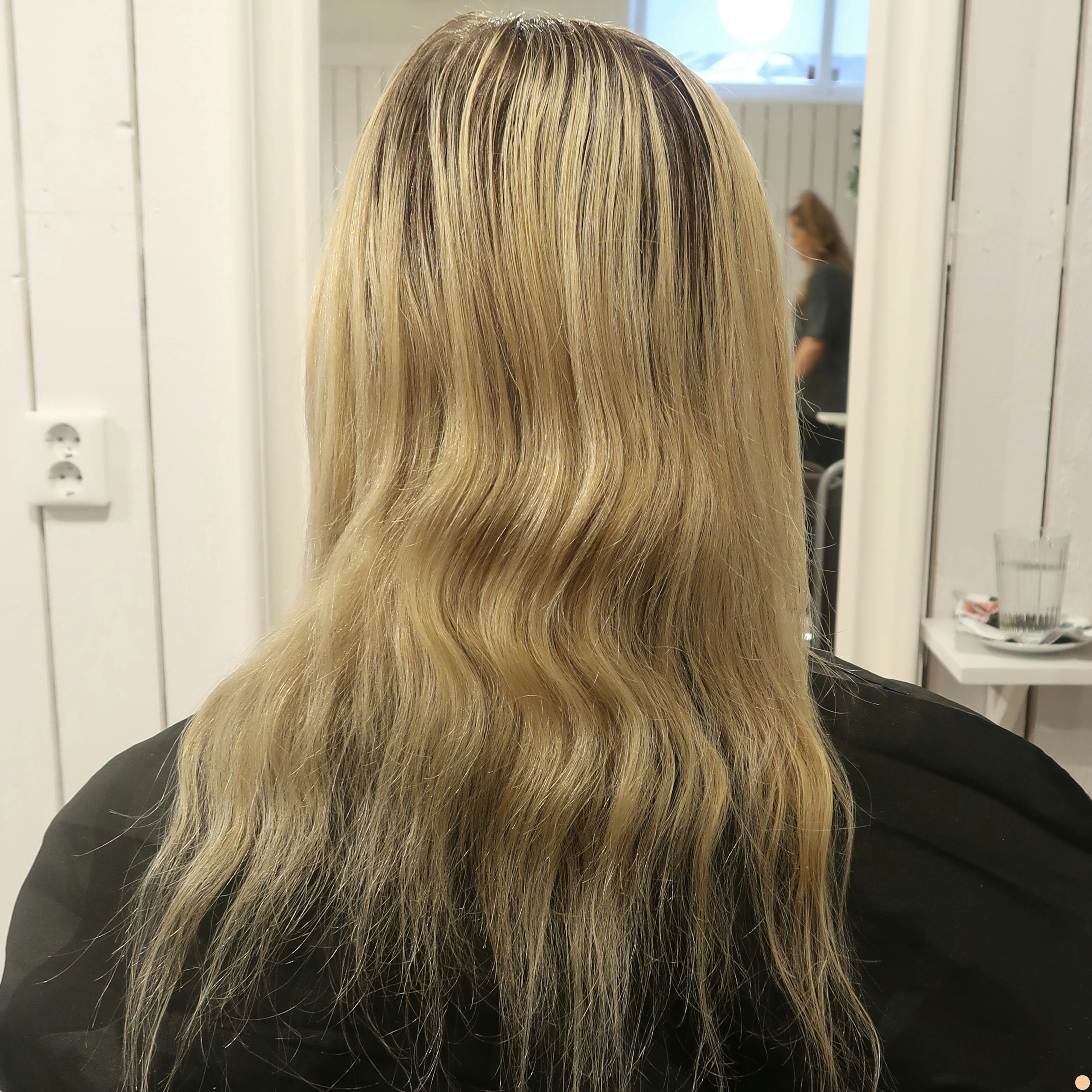 Hairtalk förlängning Stockholm blond