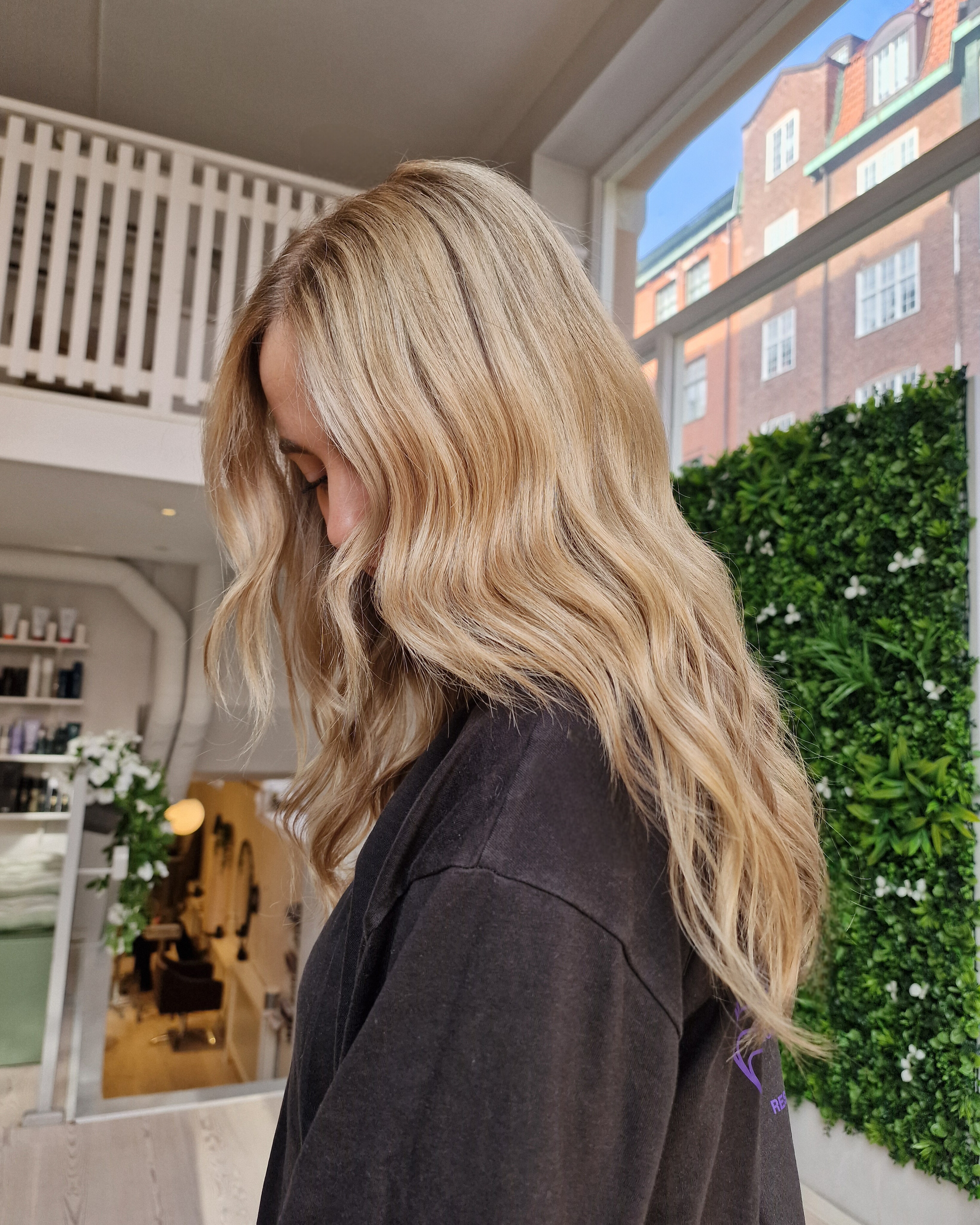 Blonde hair don't care