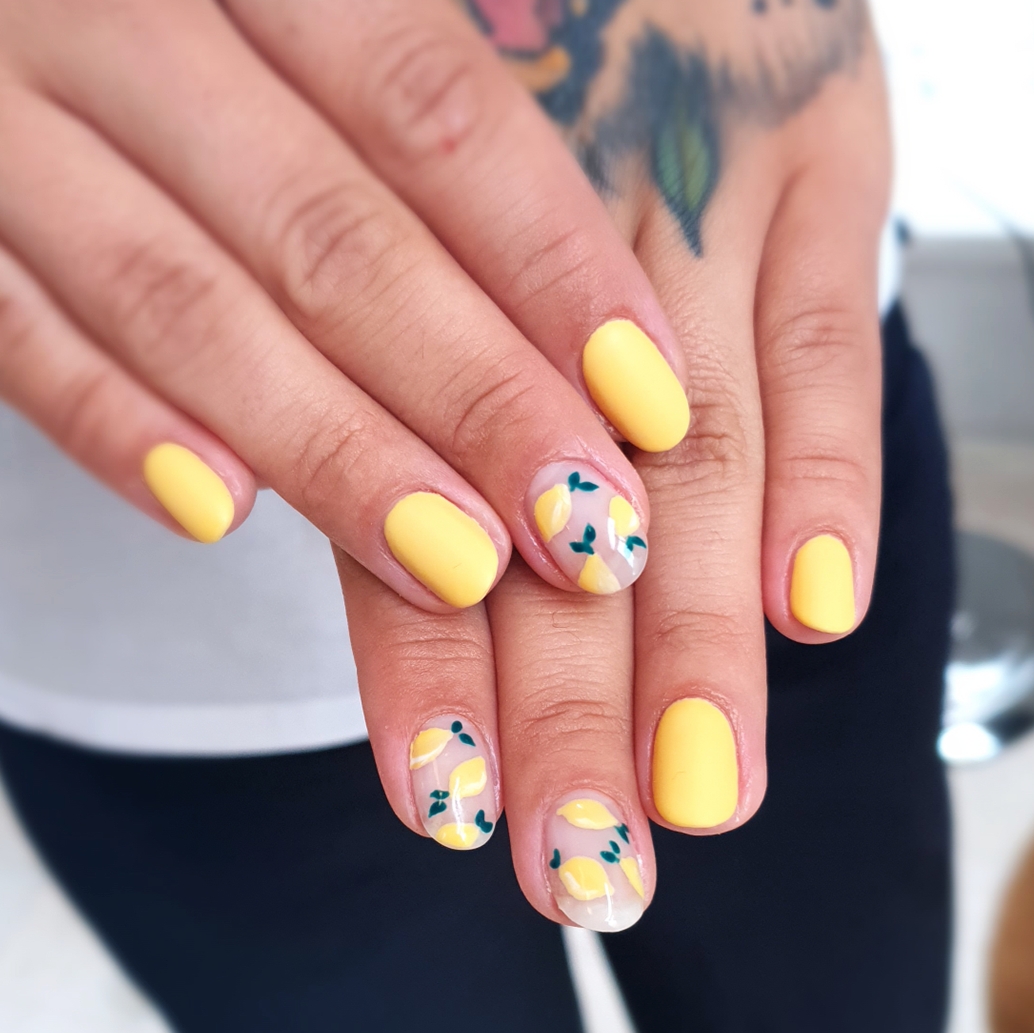 Lemon nails