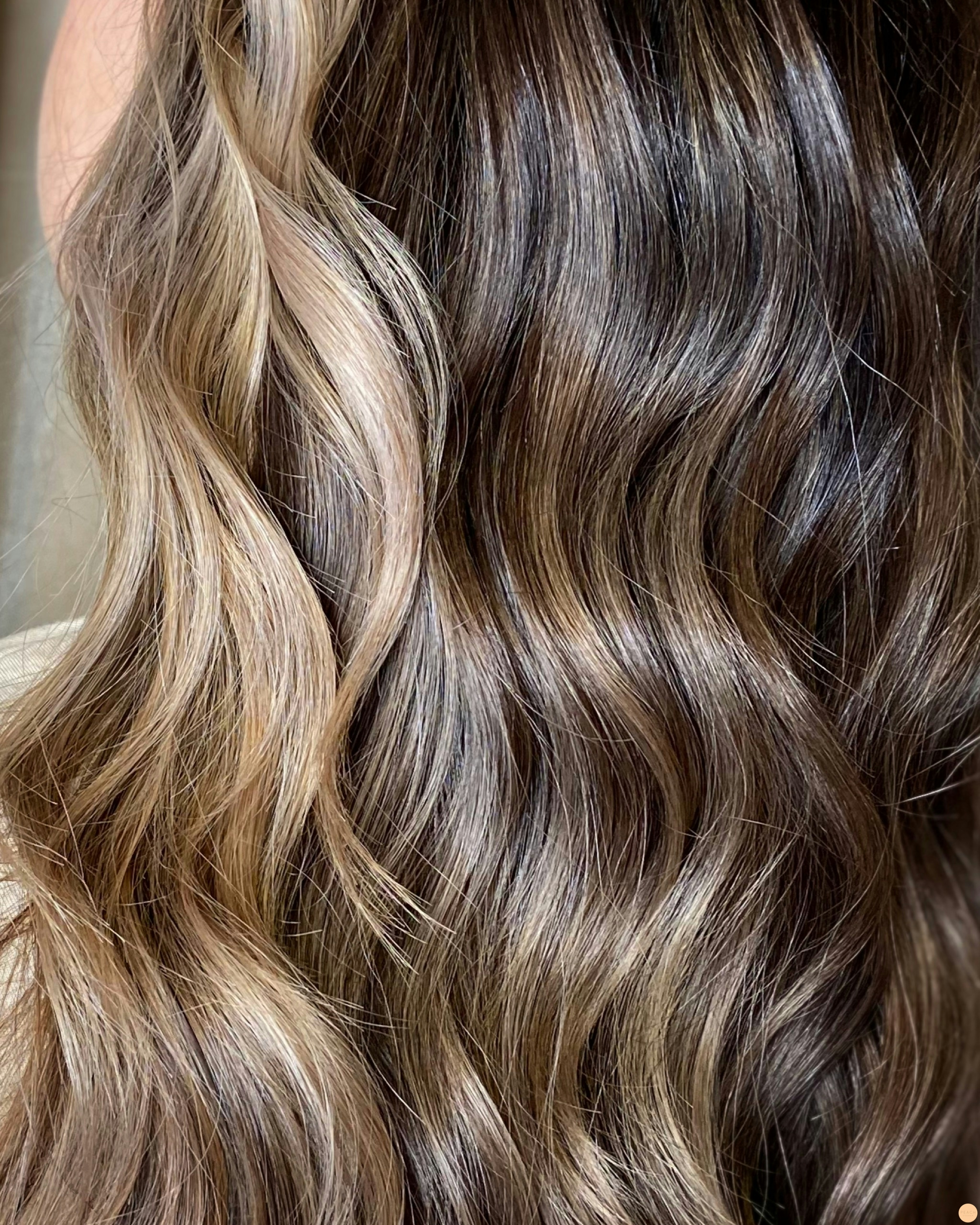 Mörkare balayage med faceframe