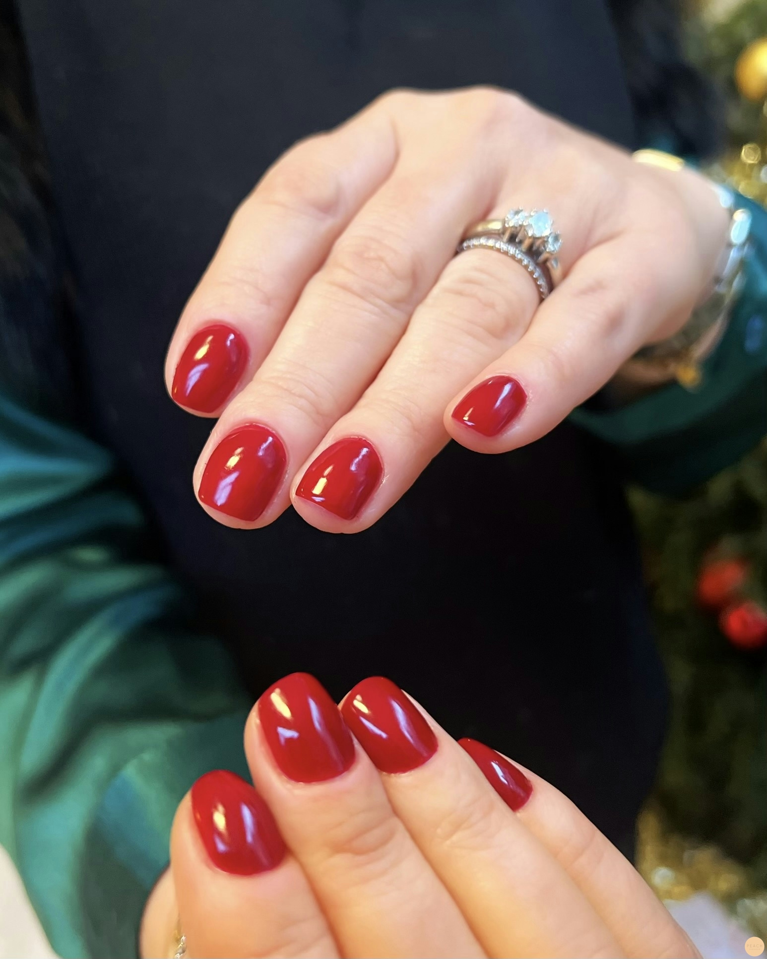 Red nails it is ❤️🎄