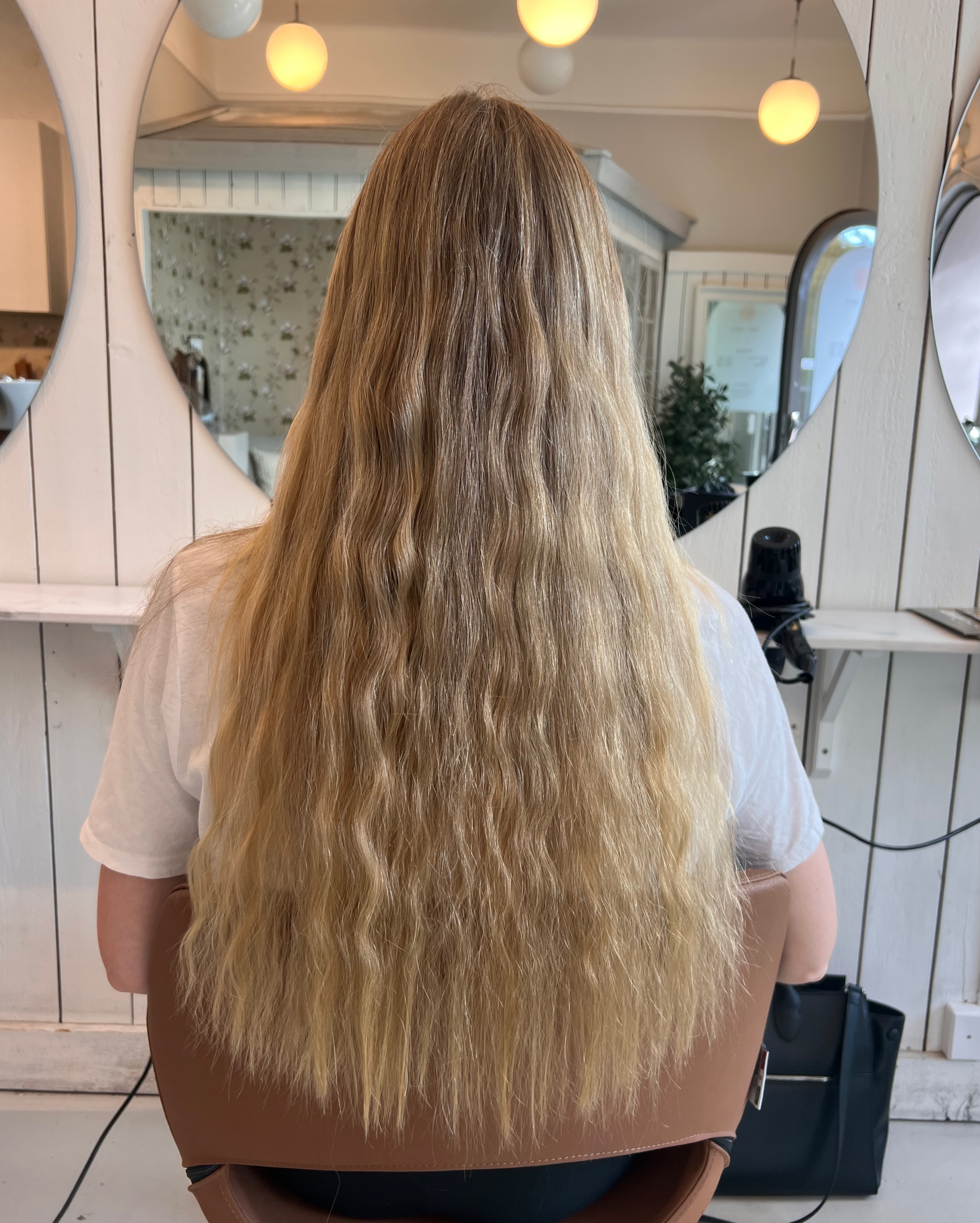 Creamy blonde Balayage🌸✨