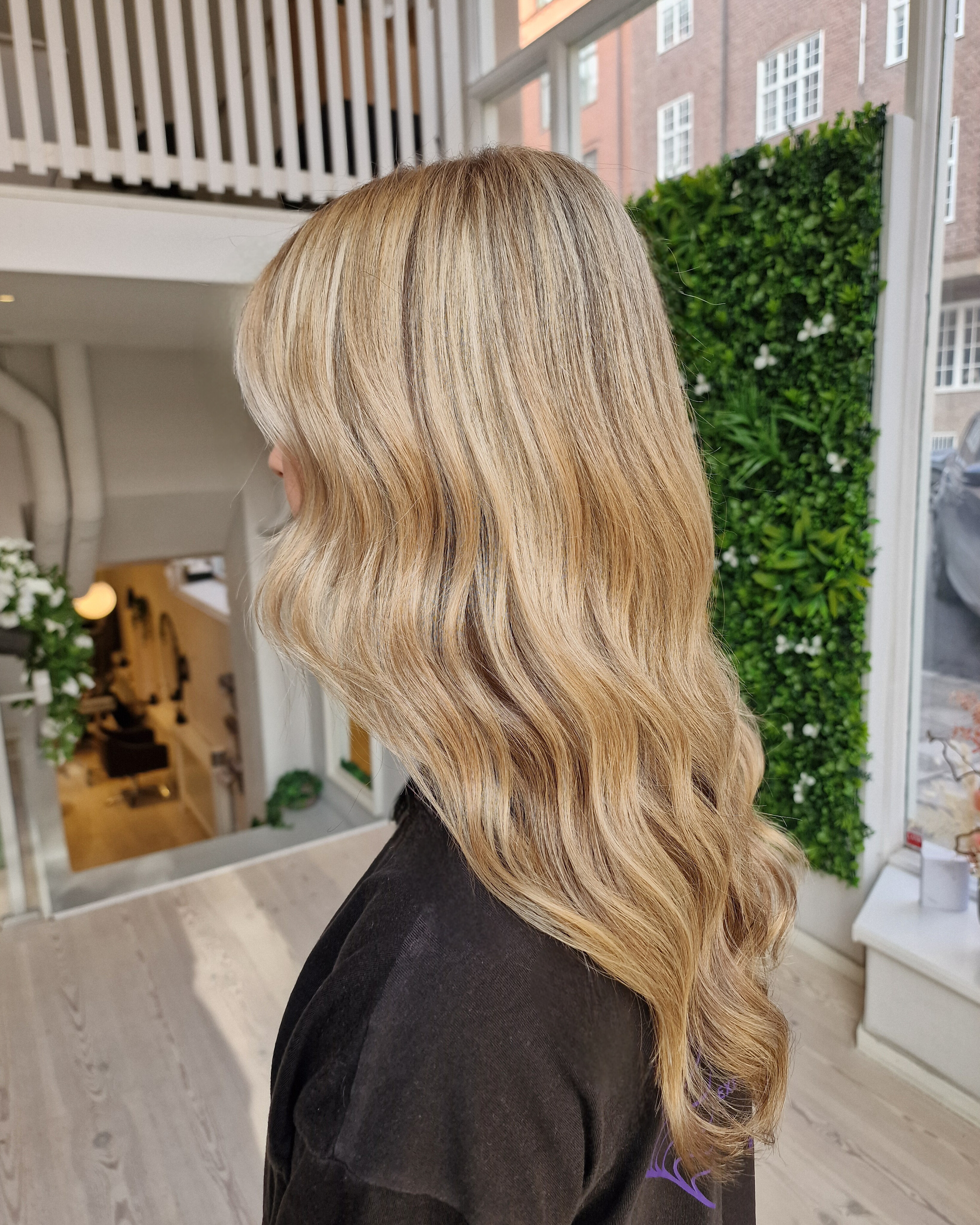 Blonde hair don't care