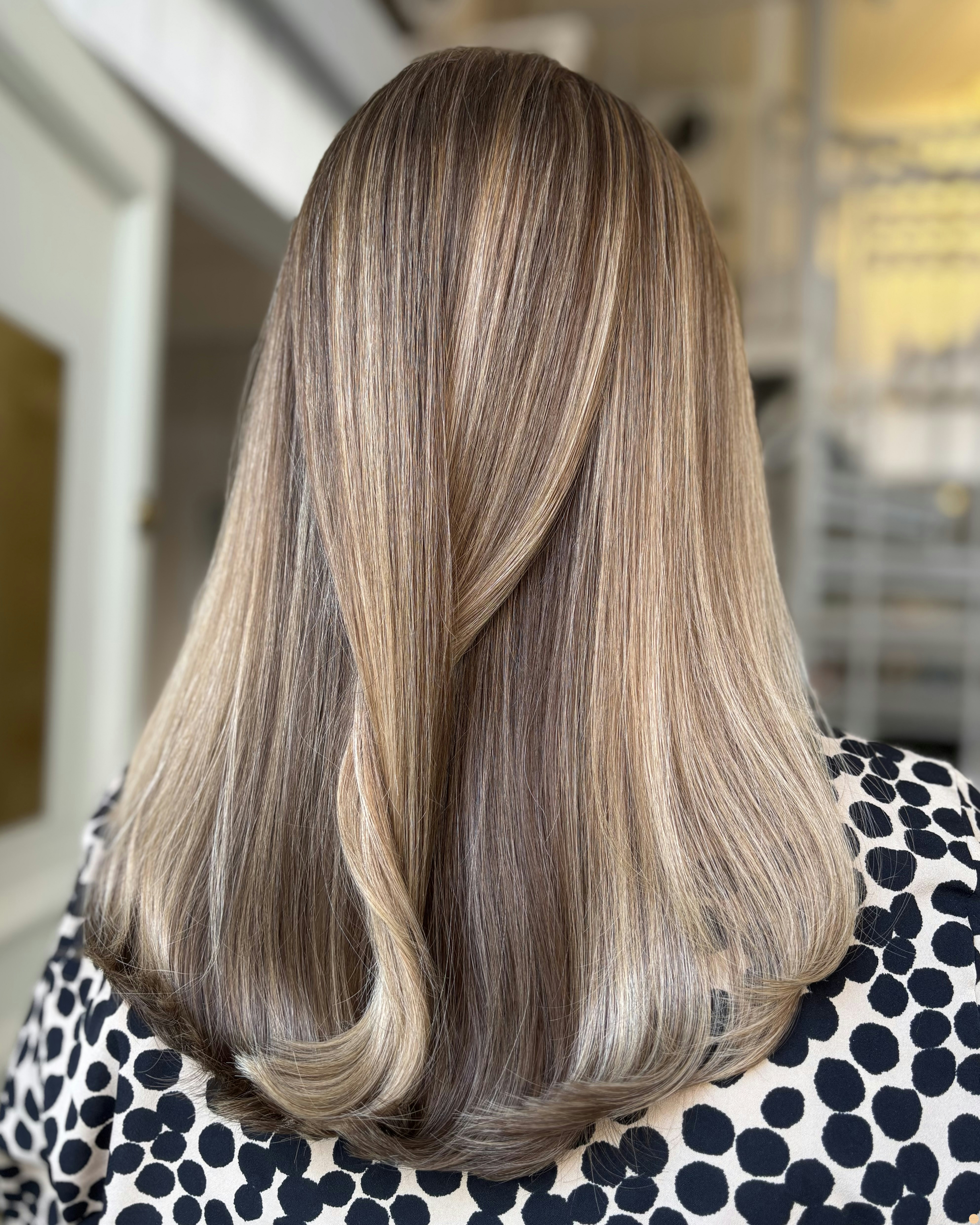 Varm beige hårfärg