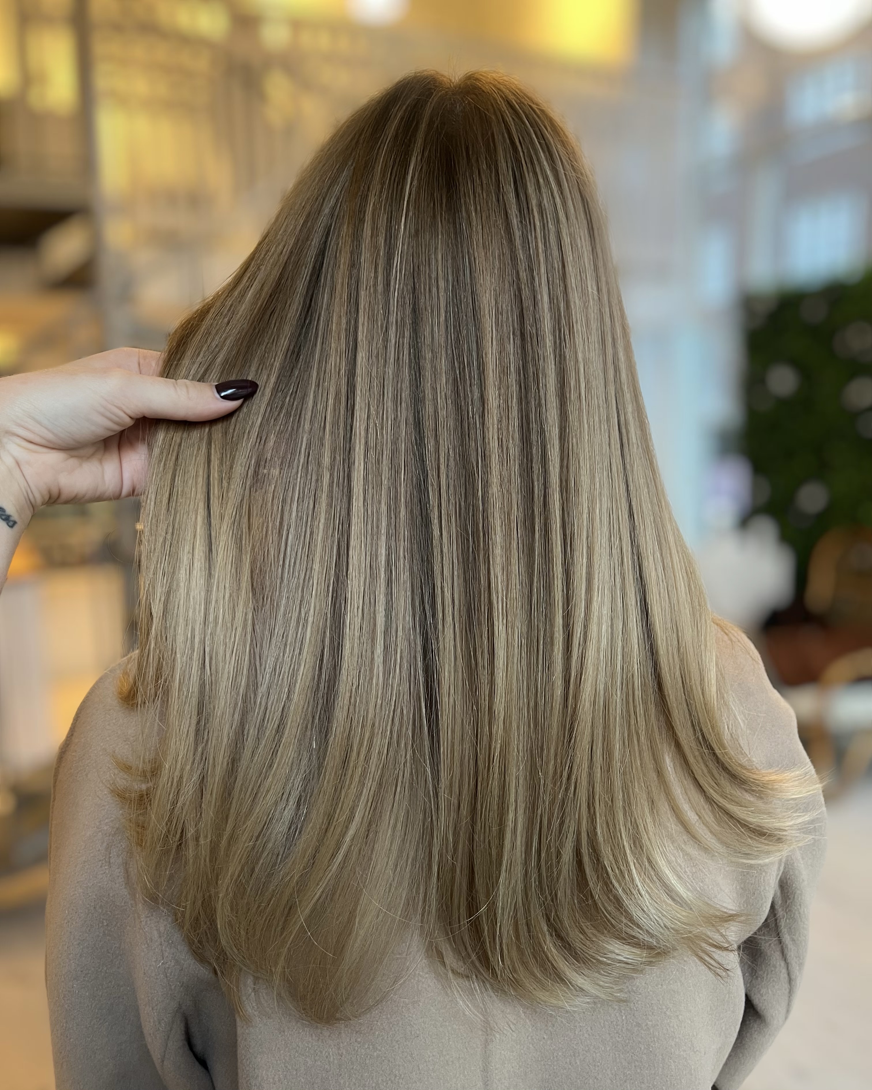 Beige blond hårfärg