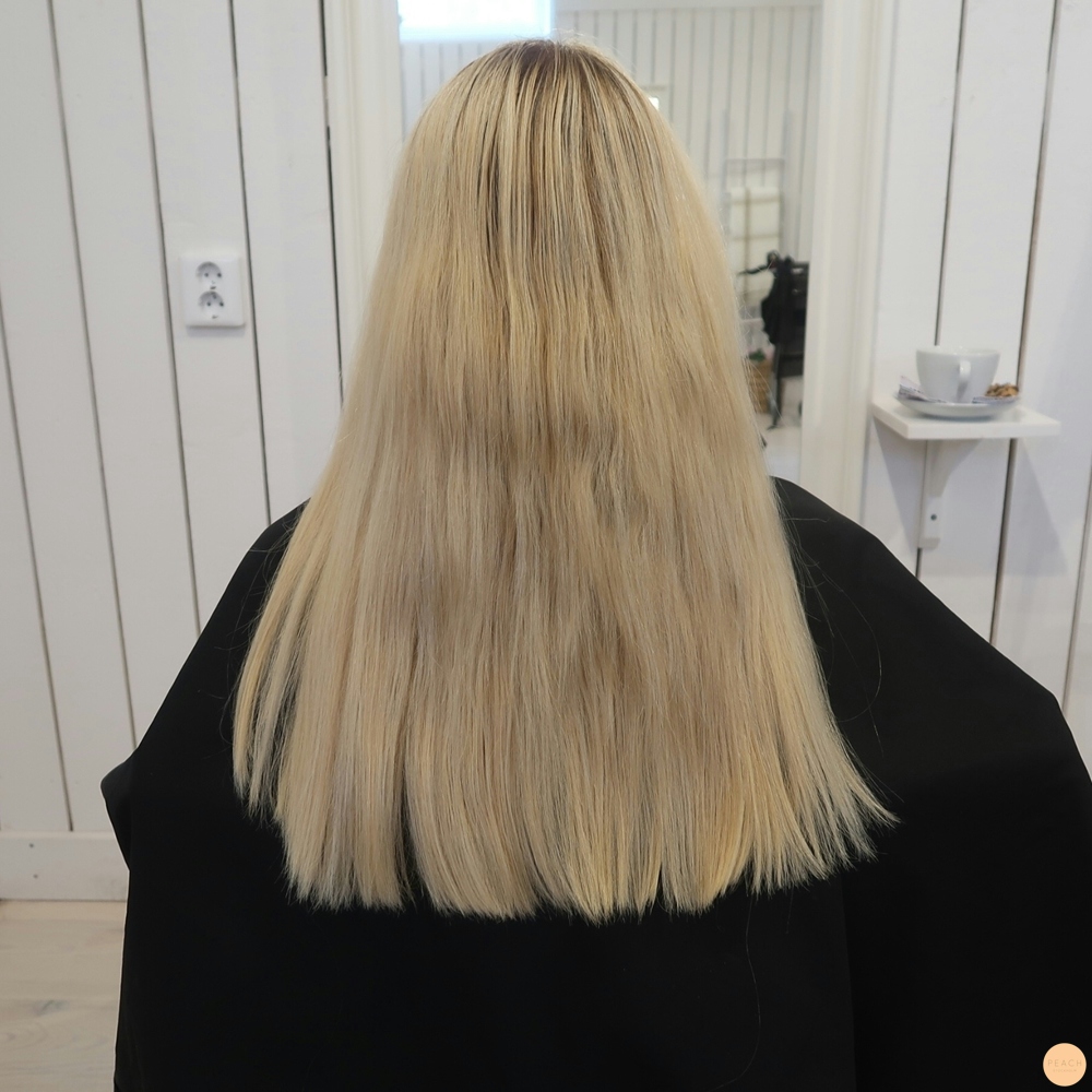 Blond med mörka slingor