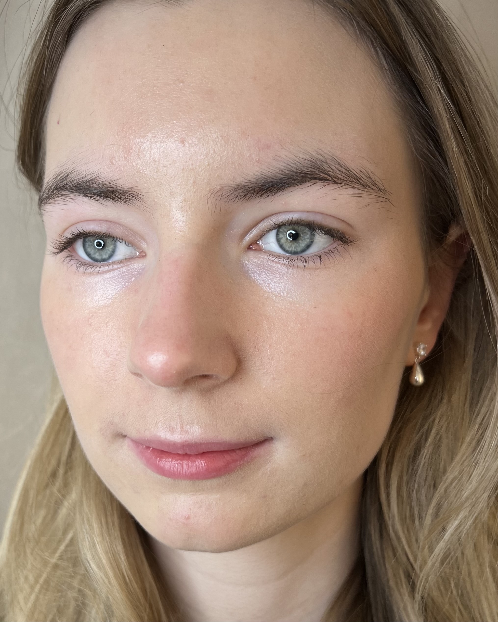 Naturlig bryn formning med vax