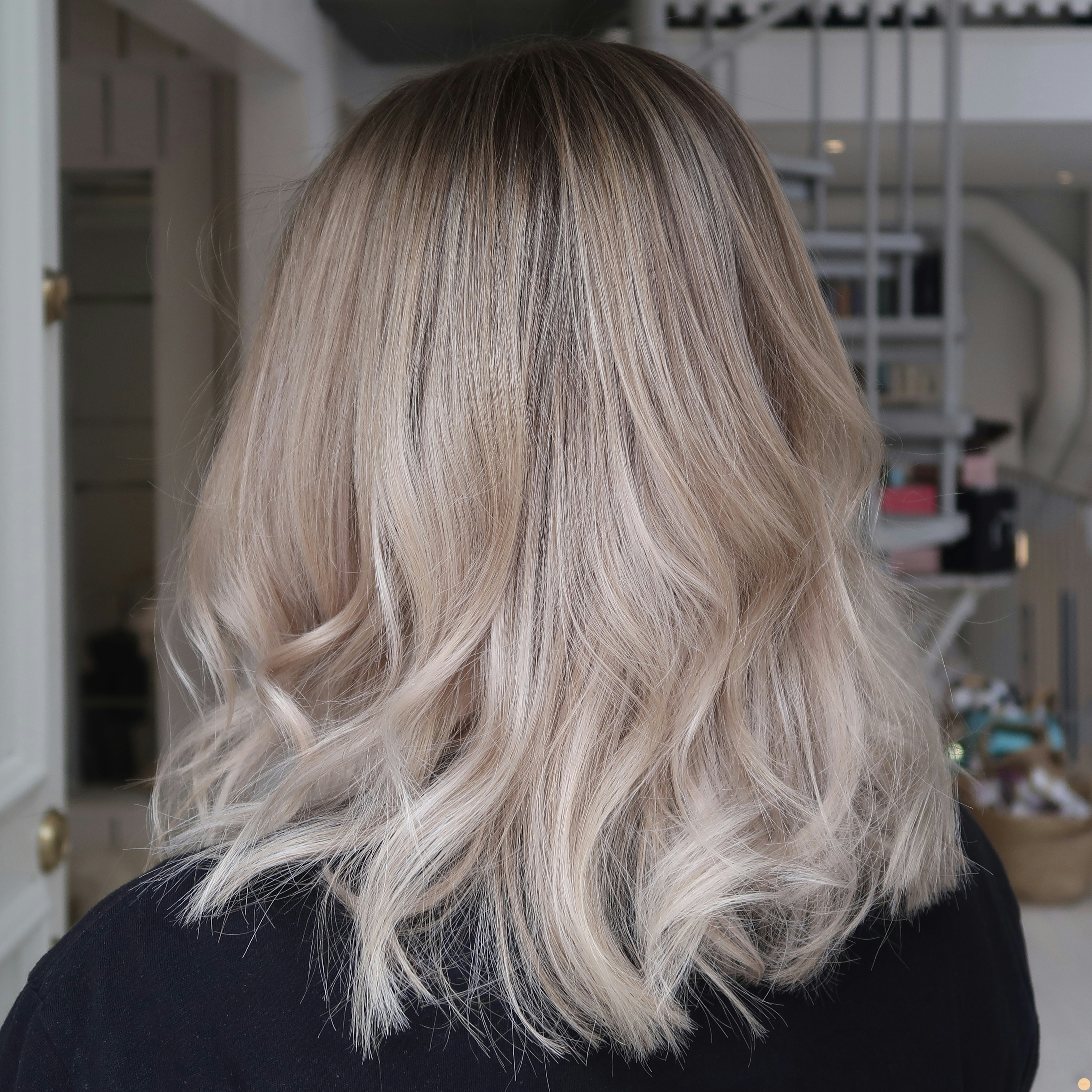 Balayage blond long bob