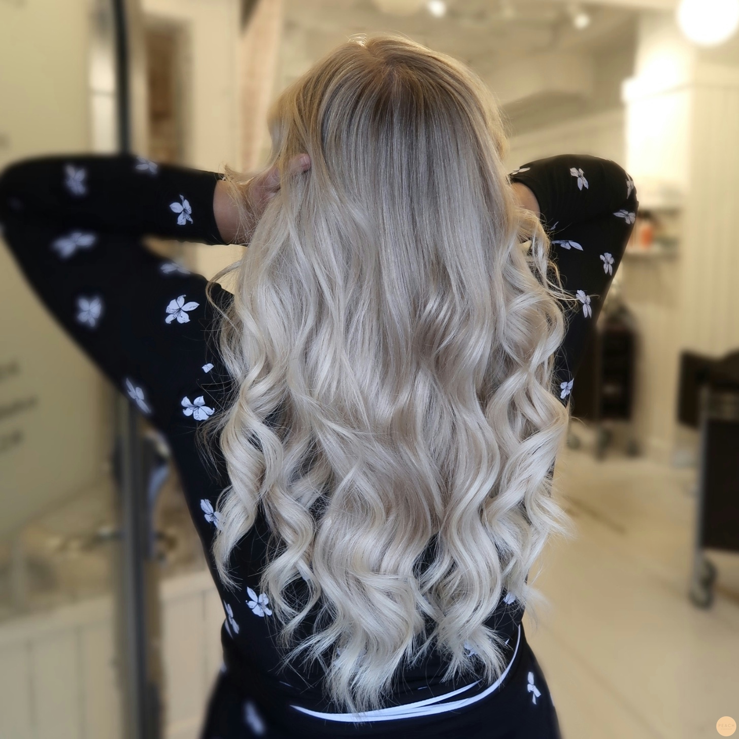 Hairtalk extensions och Ljusa slingor