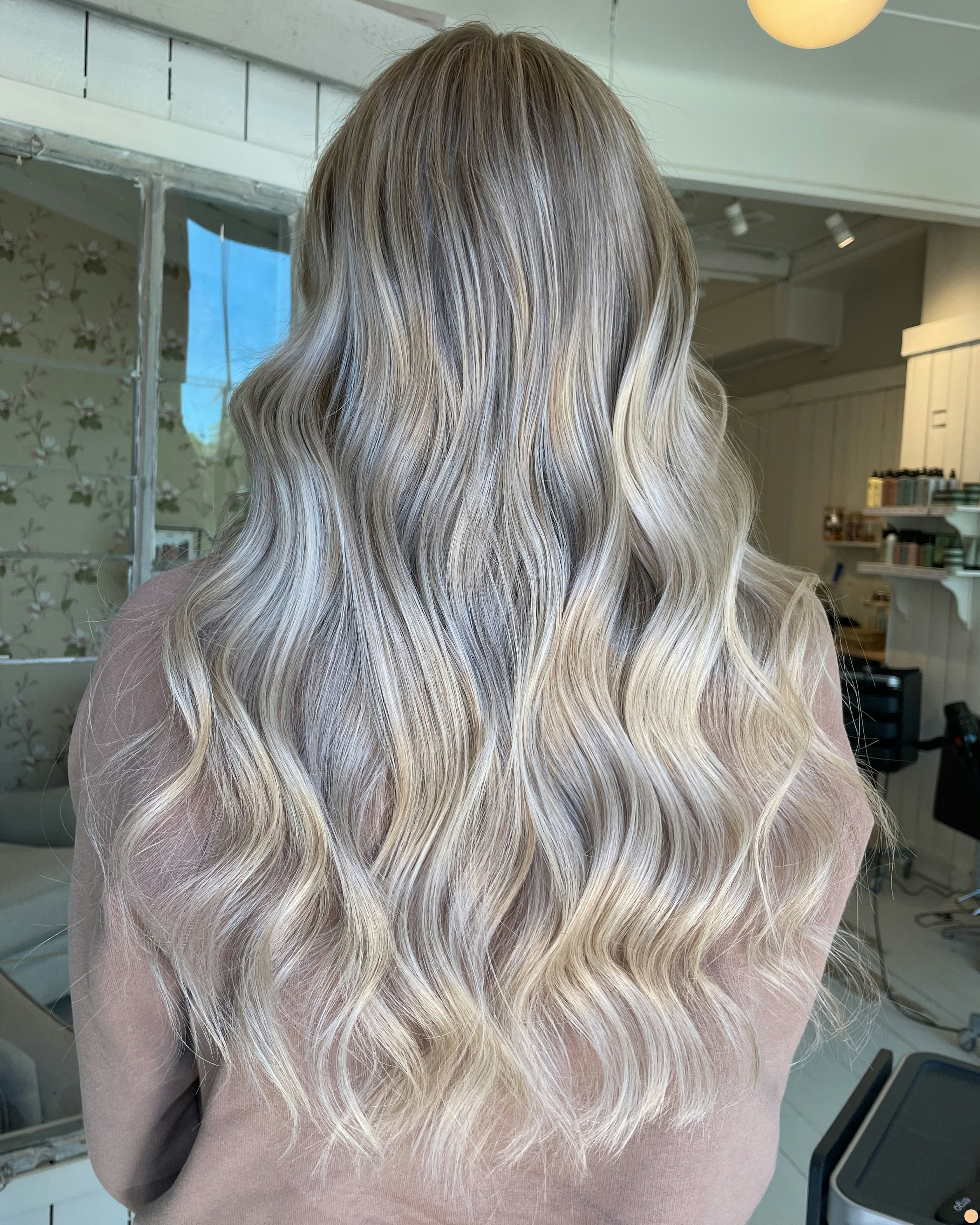 Kall blond hårfärg