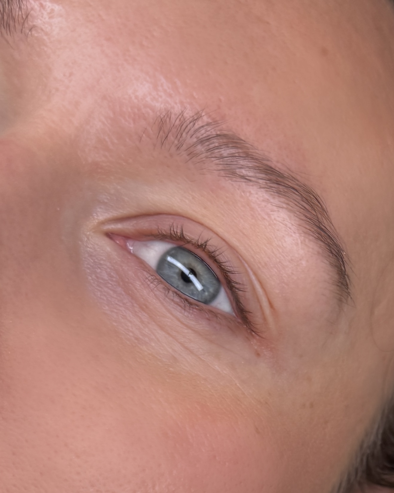 Lashlift och brynfärgning