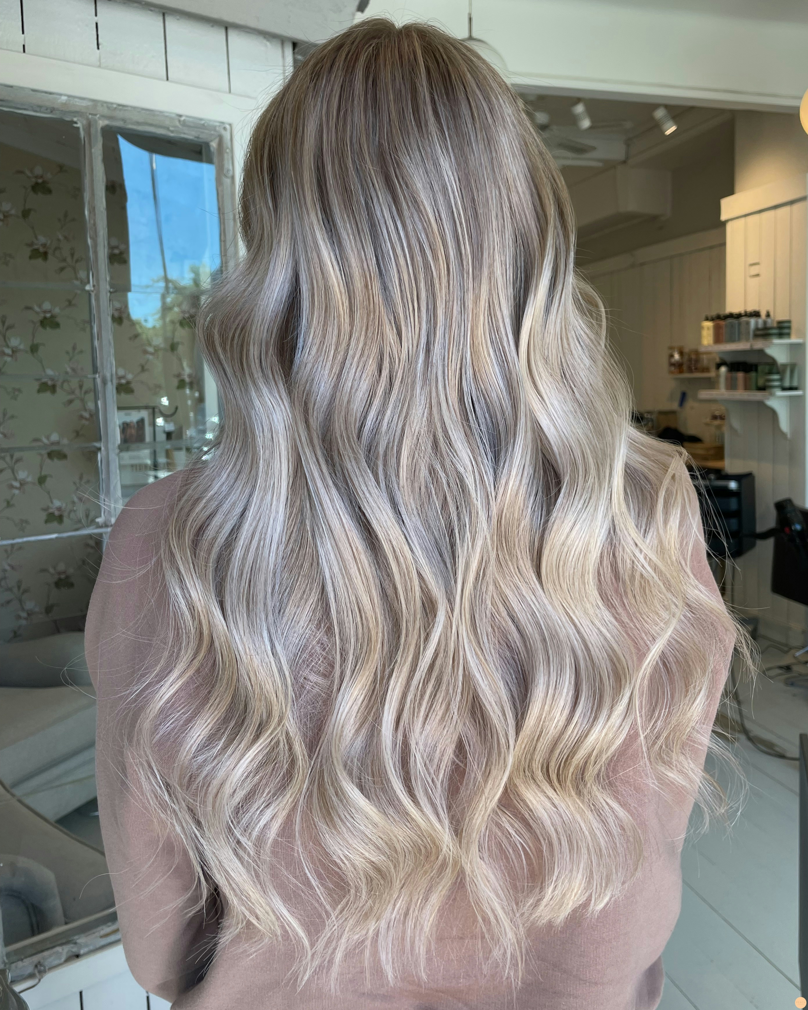 Kall blond hårfärg
