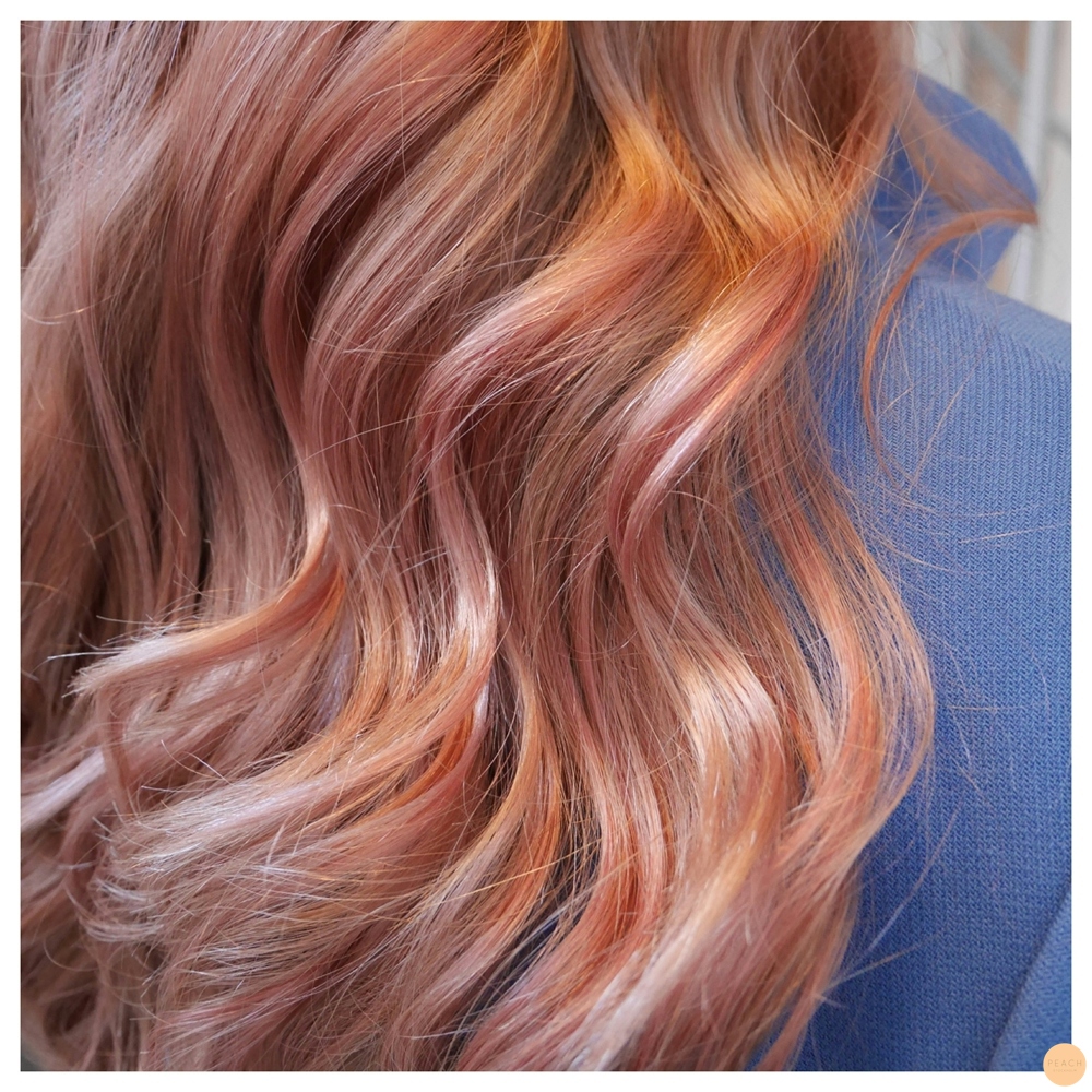 Från blond till rosa hår