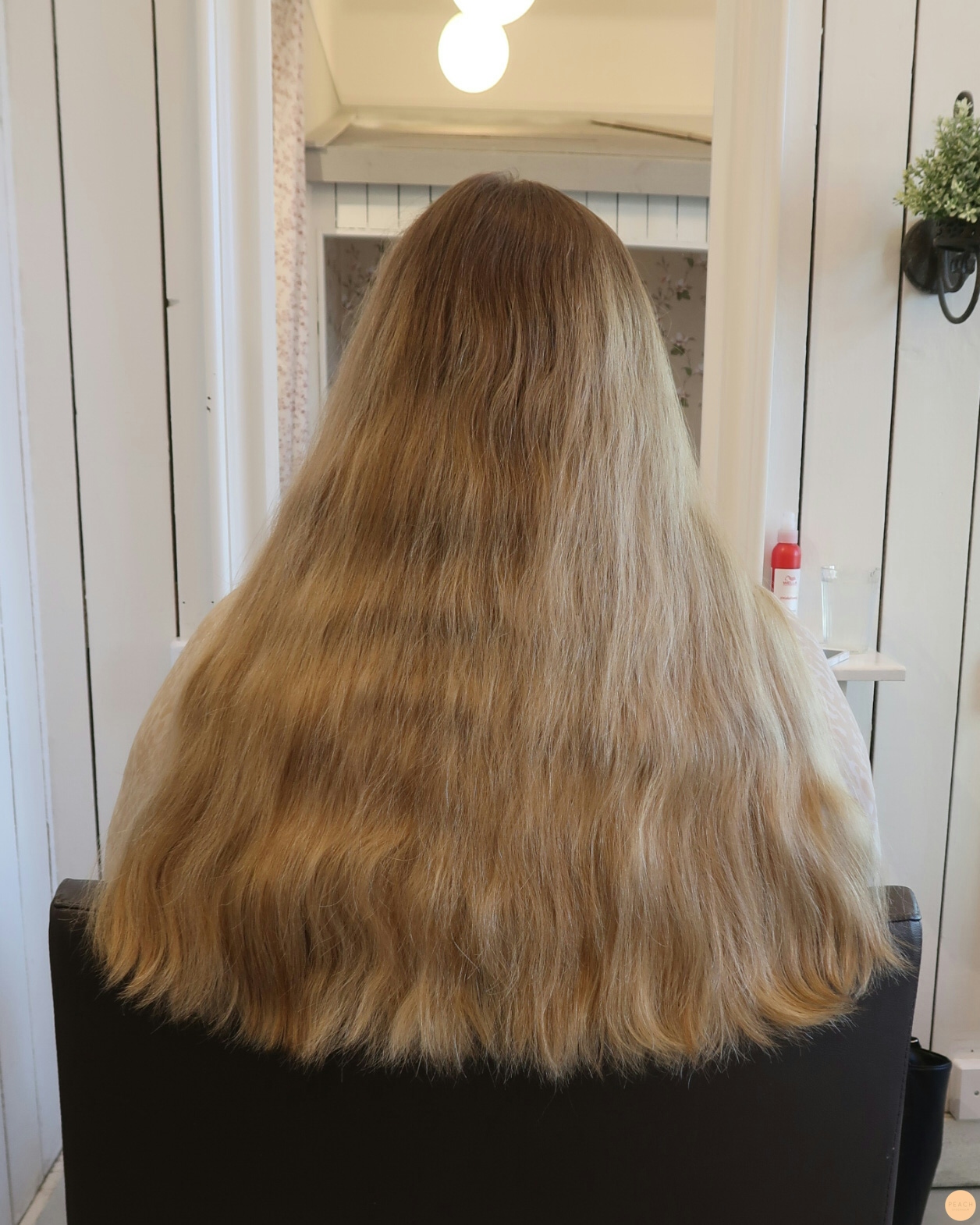 Bronde hårfärg med lowlights och highlights